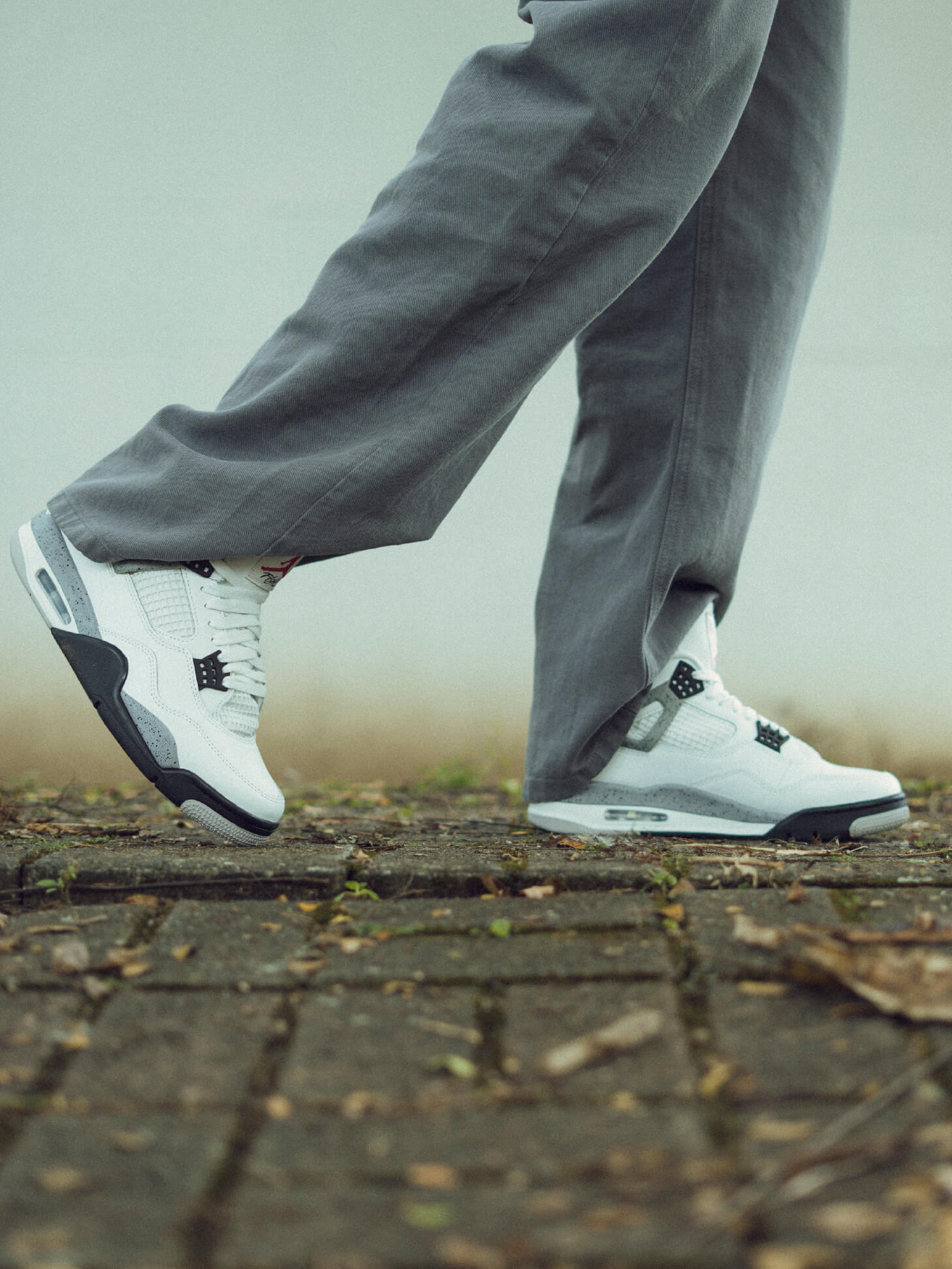 AIR JORDAN 4 'WHITE CEMENT'