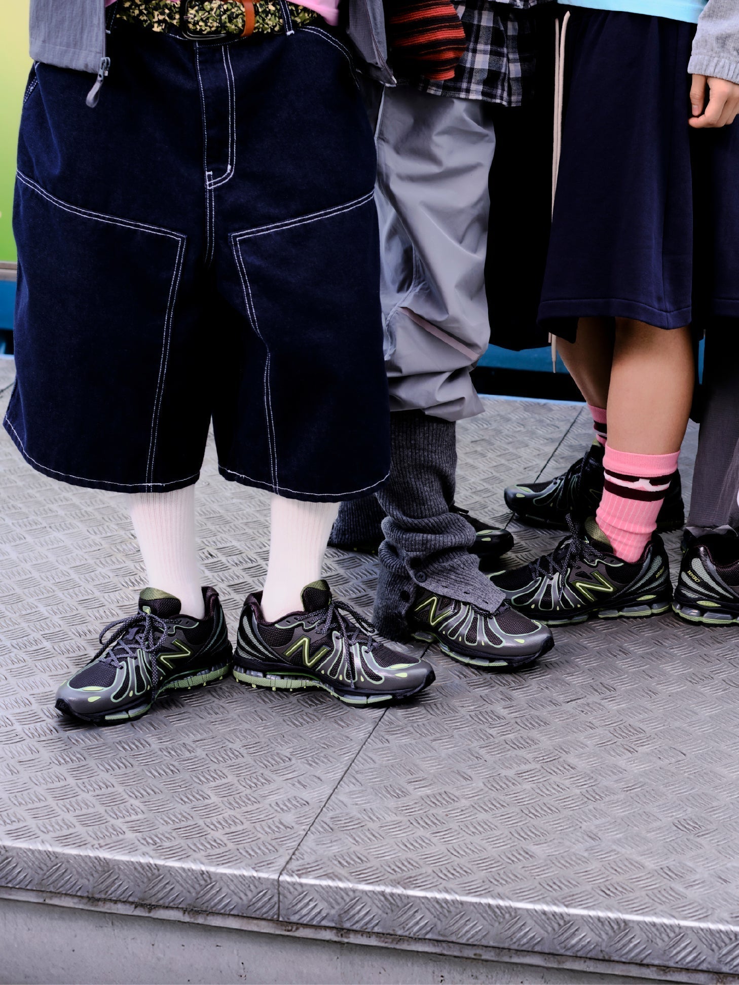 NEW BALANCE ABZORB 1890 · FADED BLACK