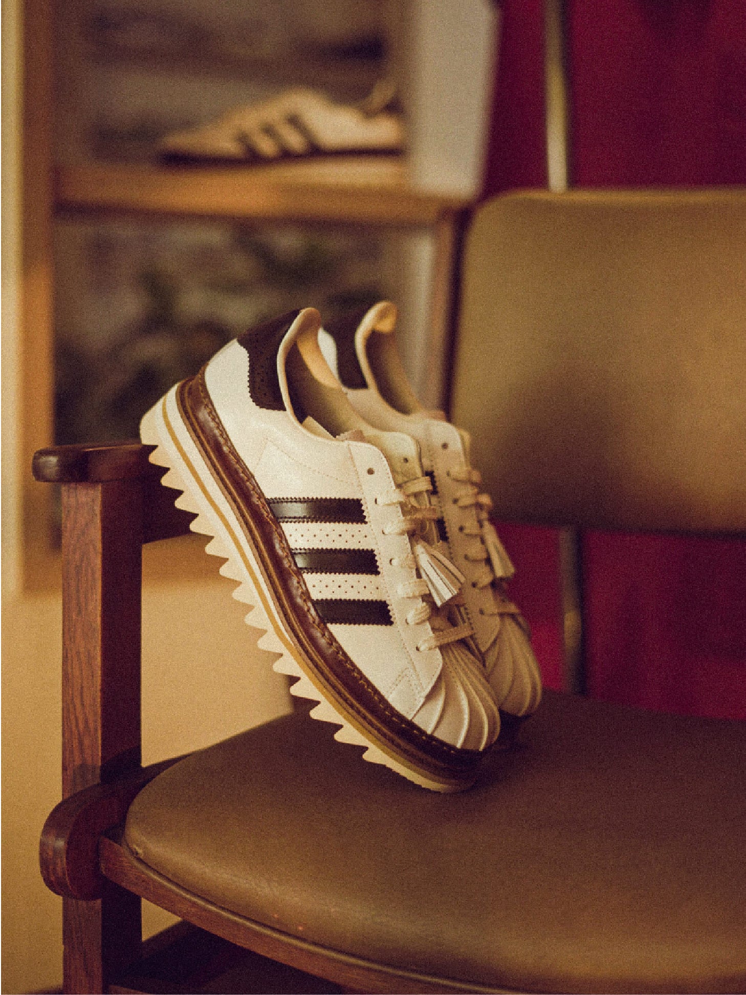 CLOT SUPERSTAR BY EDISON CHEN EN BROKEN CHAINS