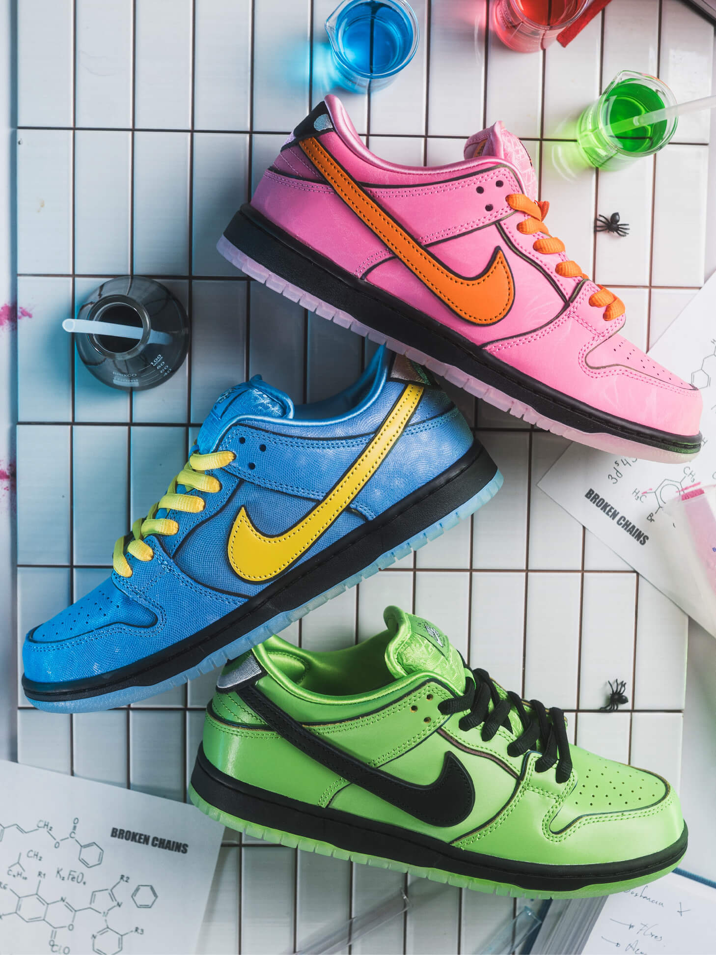 NIKE SB DUNK LOW X POWERPUFF GIRLS