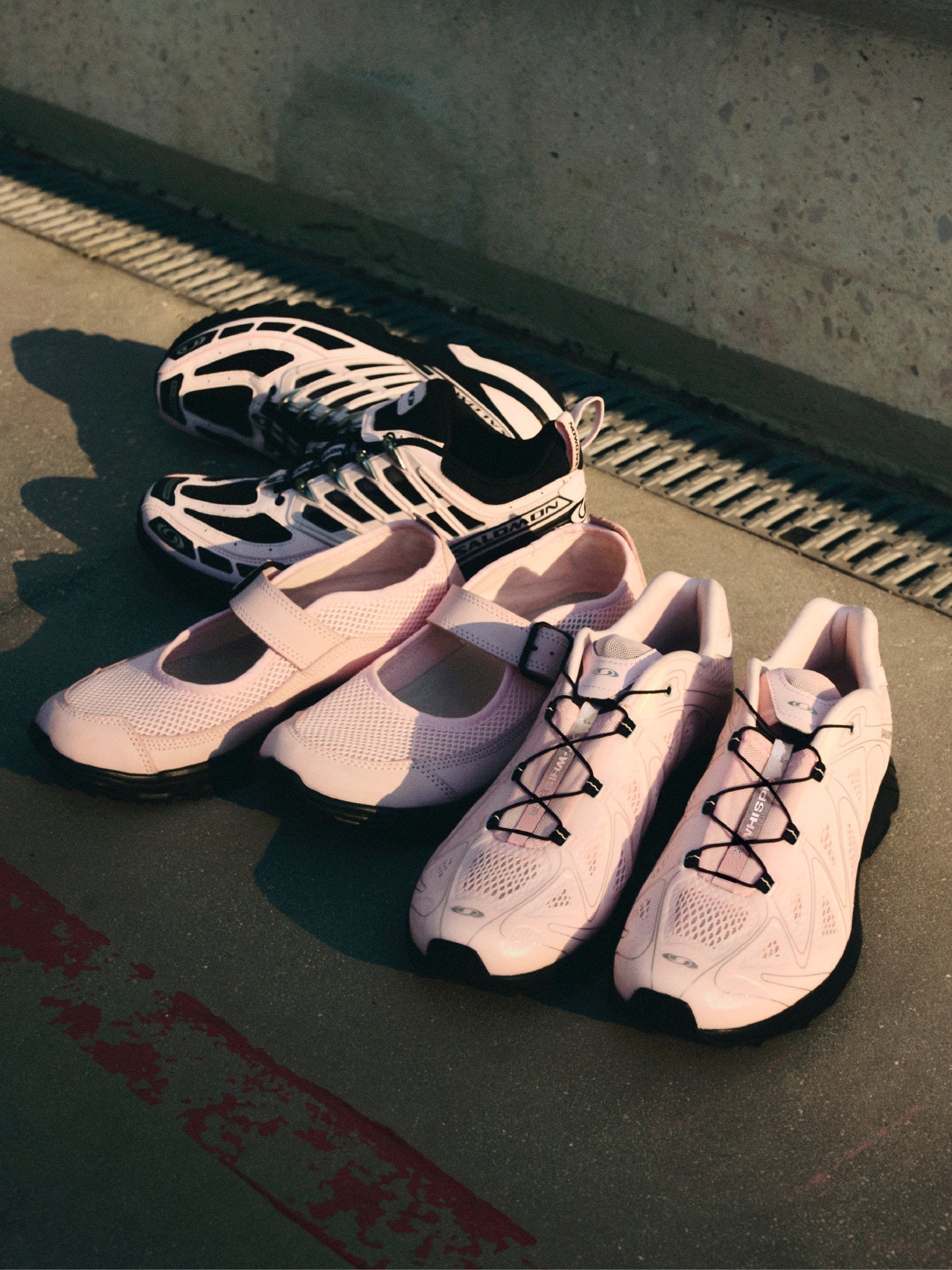 SALOMON PINK COLOR HISTORY CAPSULE