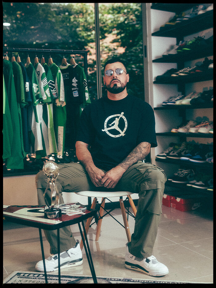 FELIPE OSPINA - COMMUNITY BROKEN CHAINS