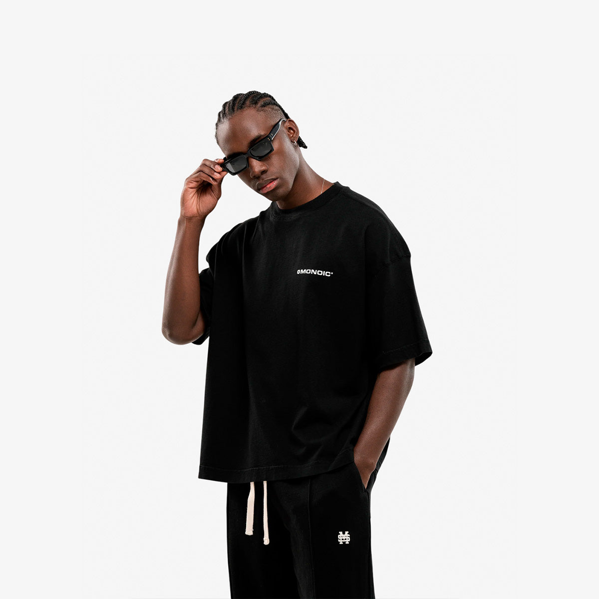 Monoic Camiseta Boxy Fit Básica V2 - Negro Oscuro