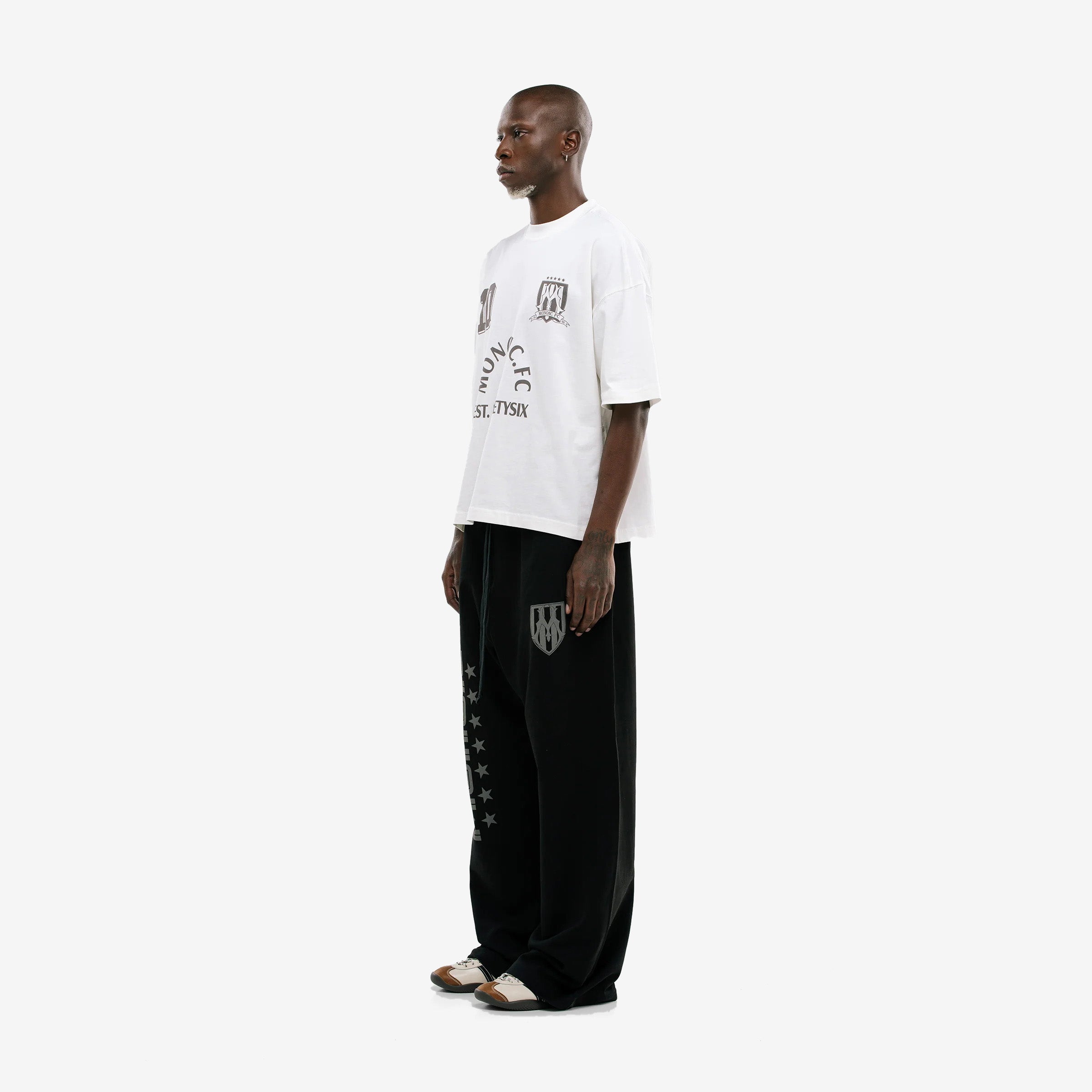 Monoic Jogger Wide Fit Shield 'Negro'