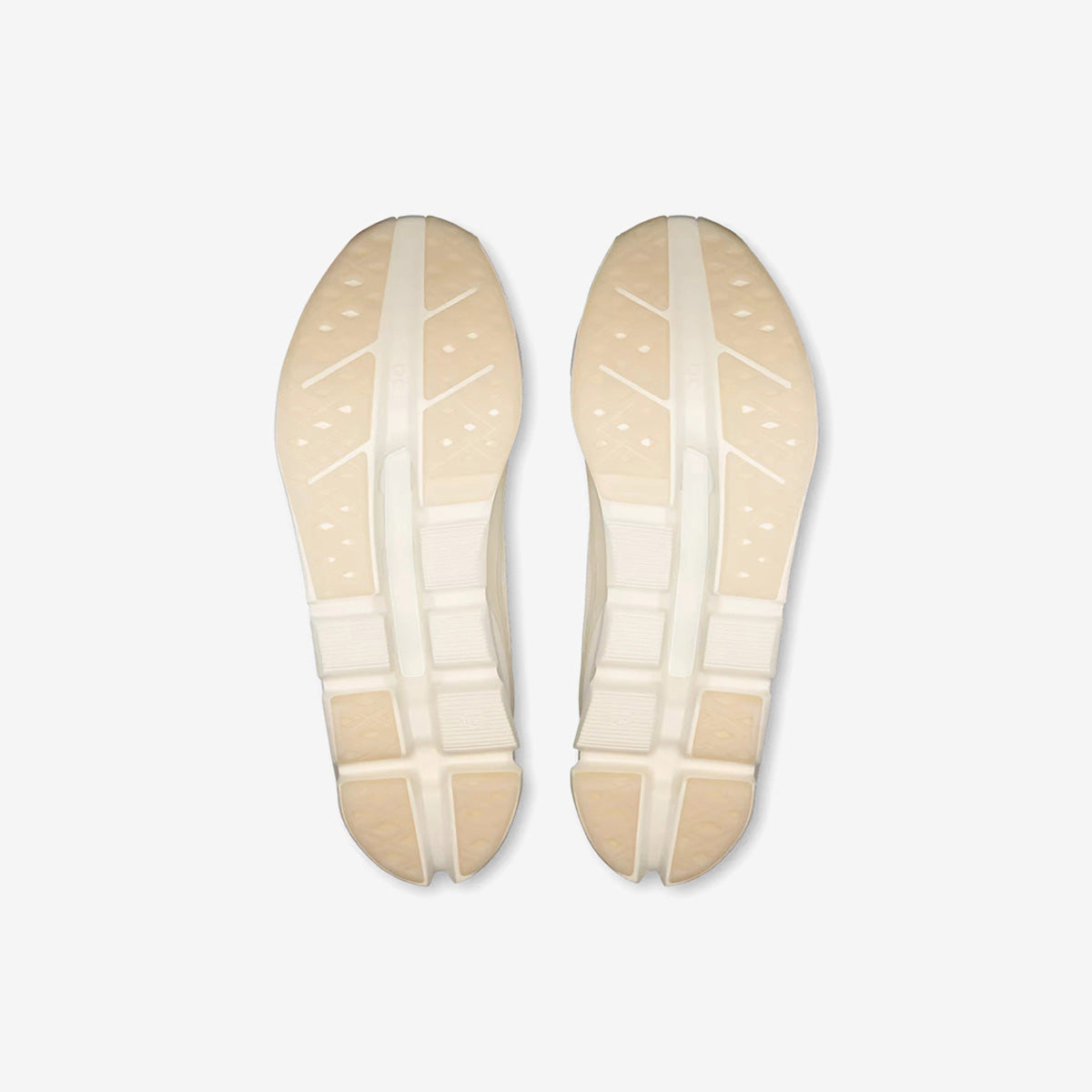 On Running Cloudflow 5 AD 'Ivory | Grain'