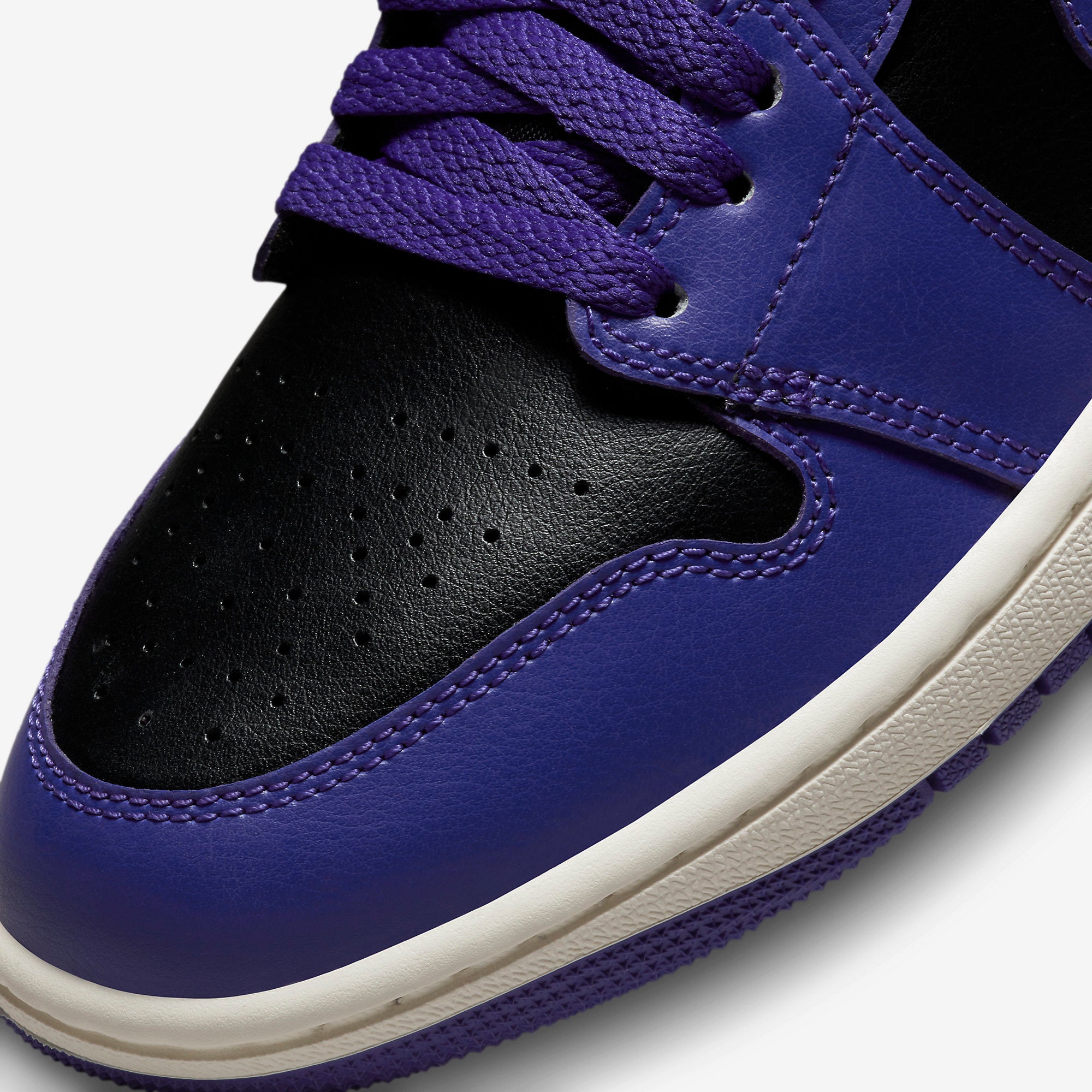 Women's Air Jordan 1 Mid 'Purple Black'