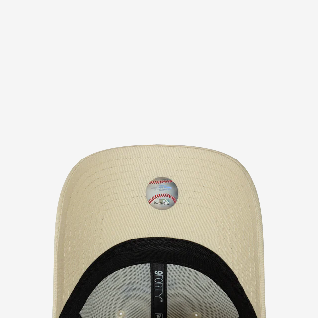 Los Angeles Dodgers MLB Butterfly Icon 9FORTY Strapback for Women