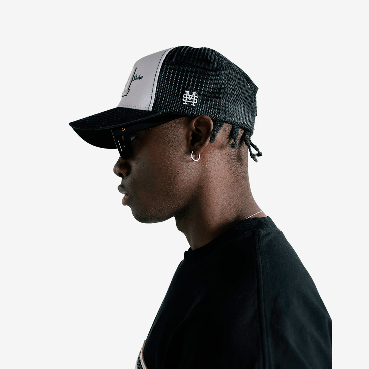 Monoic Gorra LM Studios - Blanco y Negro