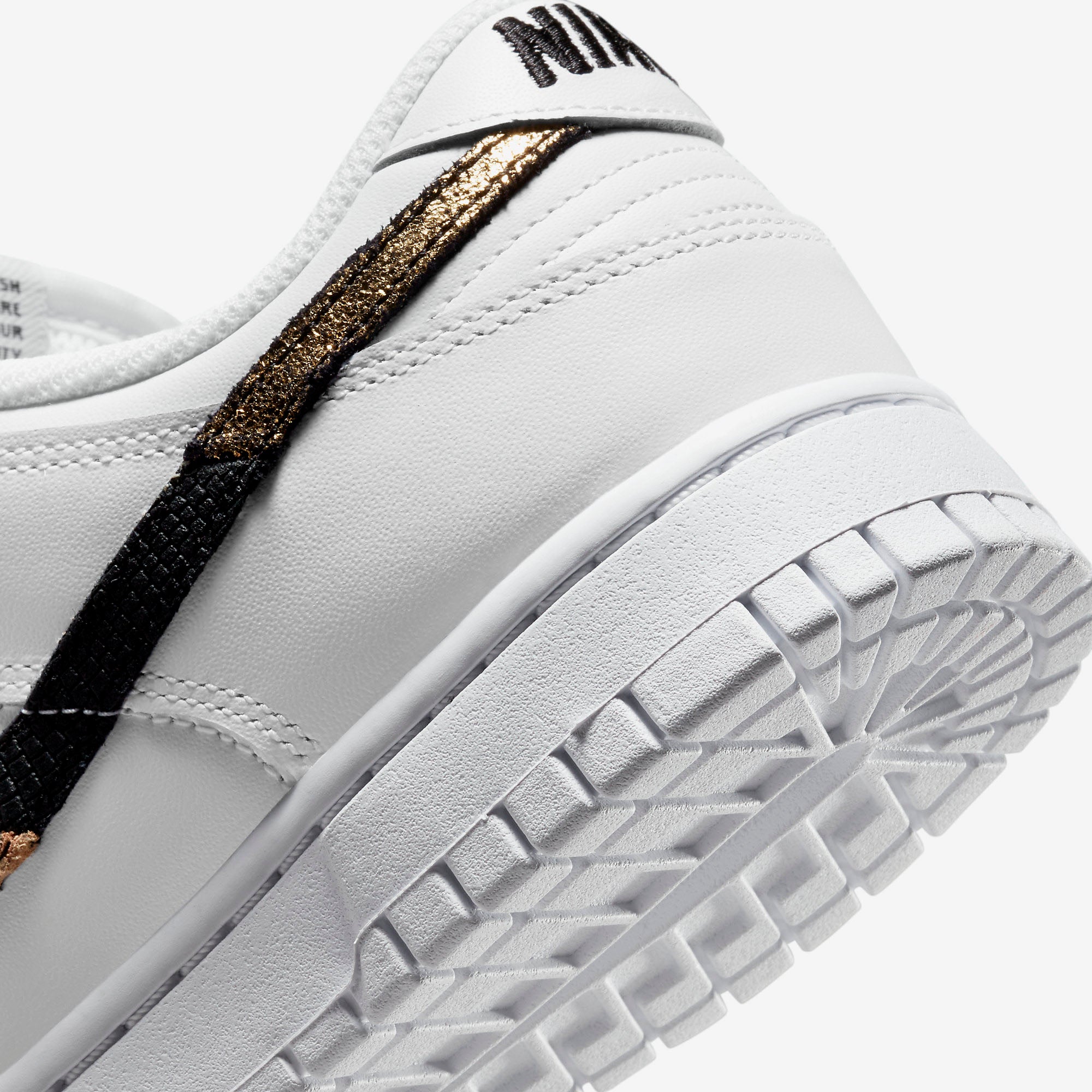 Women's Nike Dunk Low SE 'Primal White'