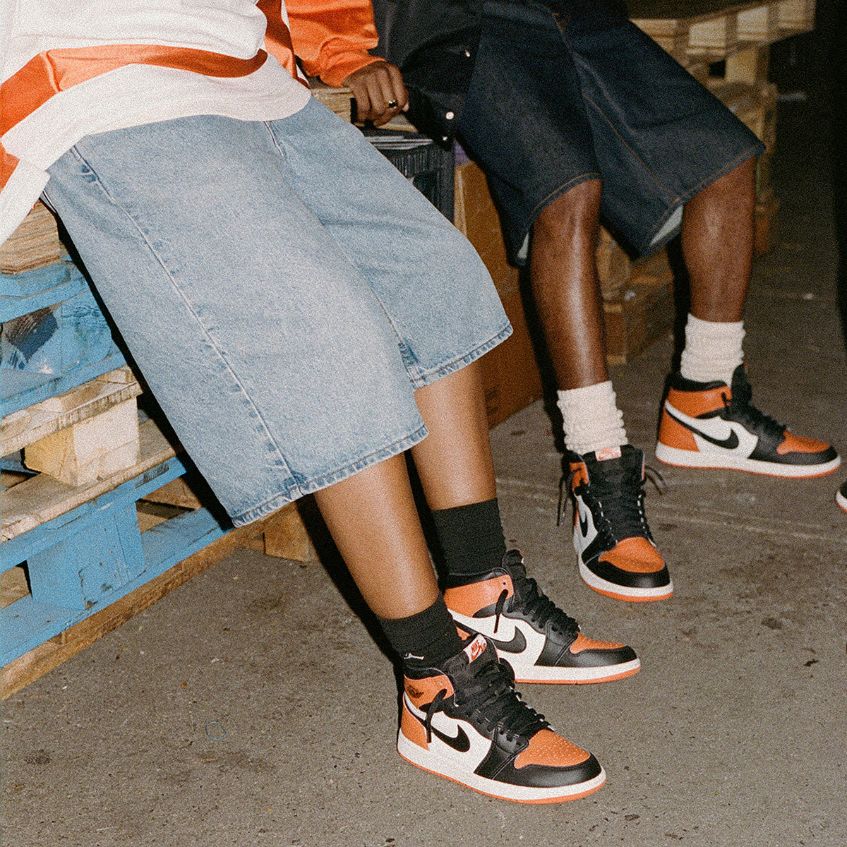 Air Jordan 1 Retro High OG Rmstd 'Black/Black-Sail-Starfish