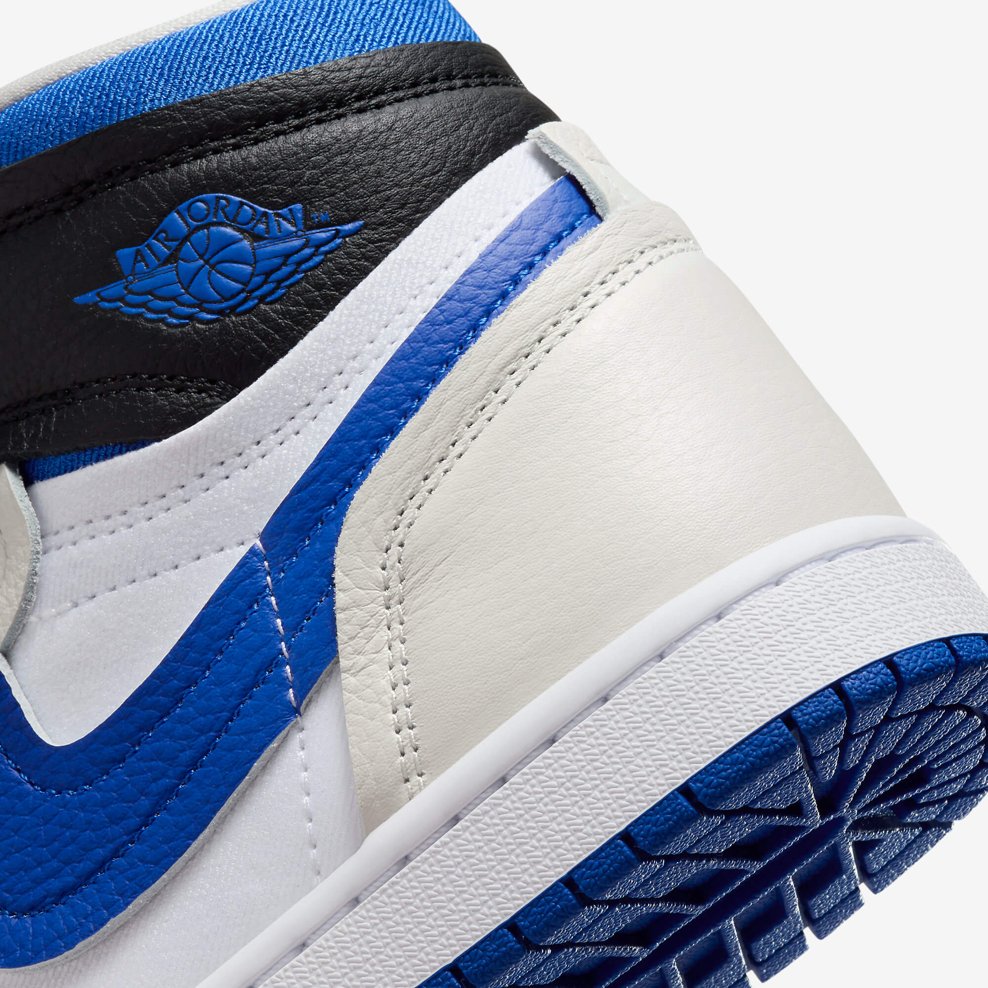 Women's Air Jordan 1 MM High 'Royal Toe'