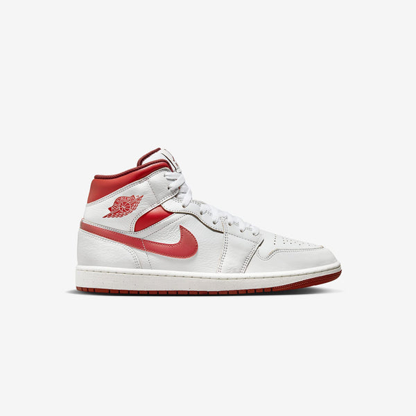 University Red Air Jordan Low Rojas Air Jordan Heritage Retro High