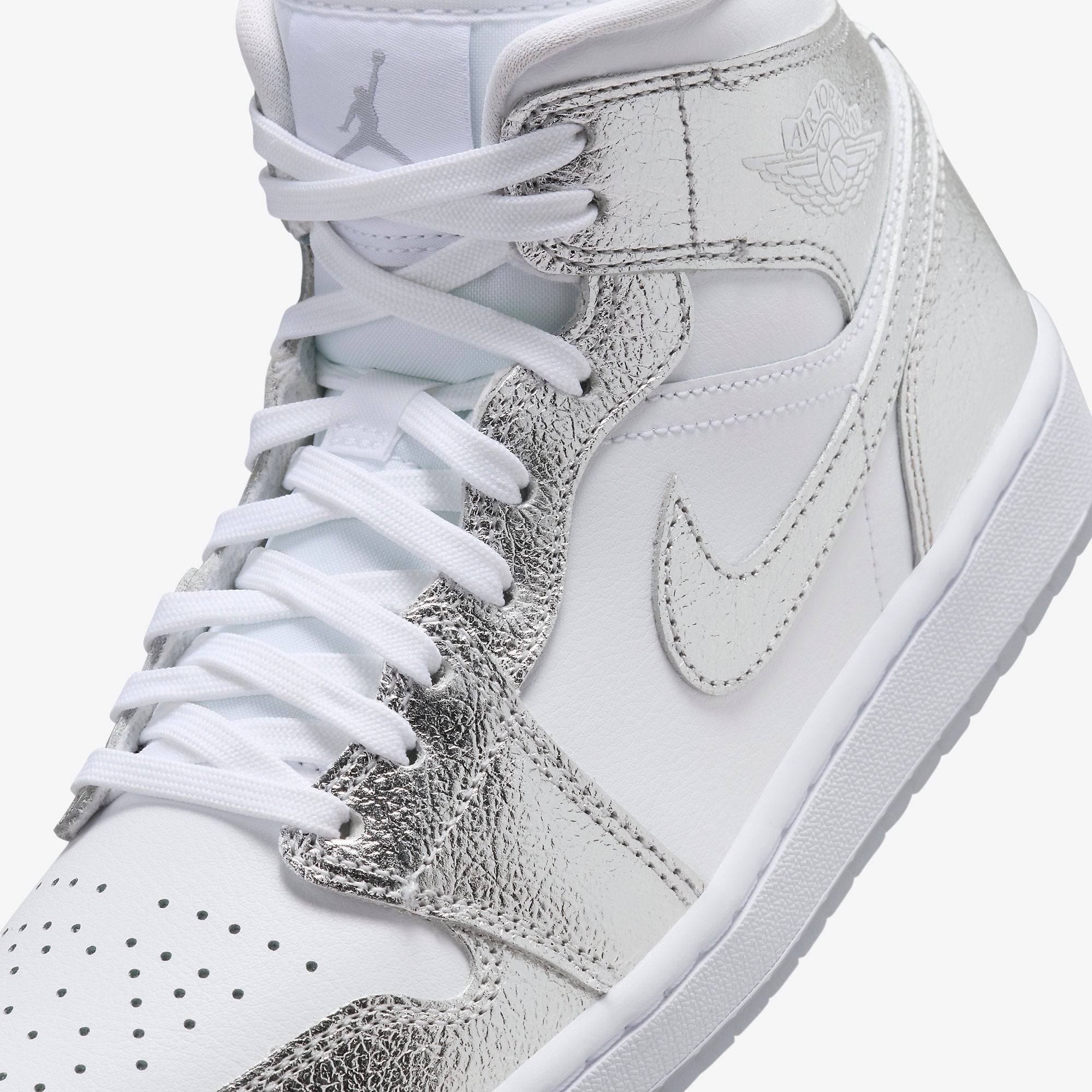 Women's Air Jordan 1 Mid SE 'Metallic Silver'