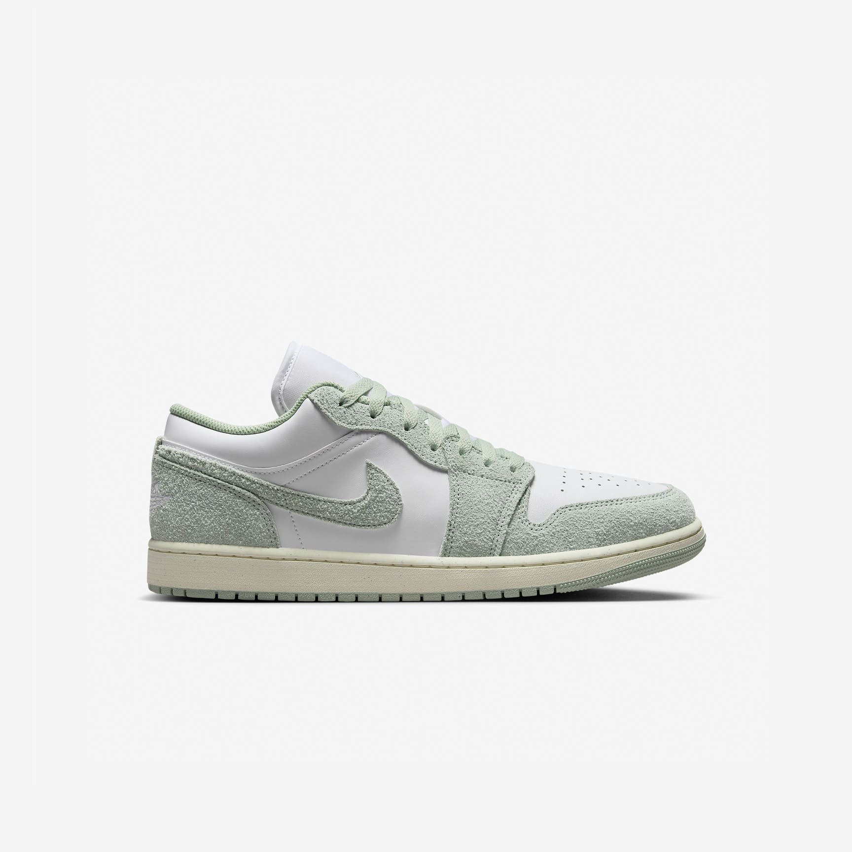 Air Jordan 1 Low SE 'Light Green'
