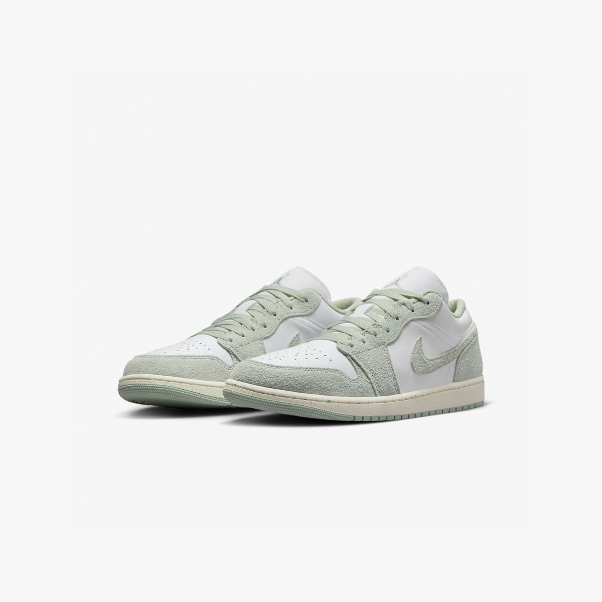 Air Jordan 1 Low SE 'Light Green'