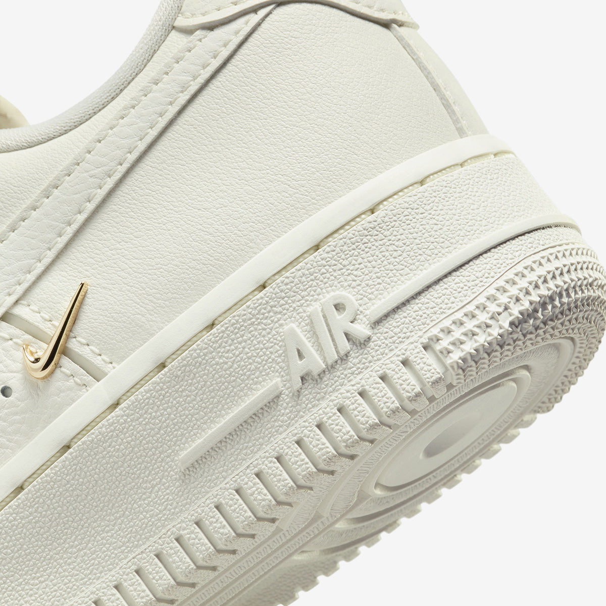 Women's Nike Air Force 1 '07 LX