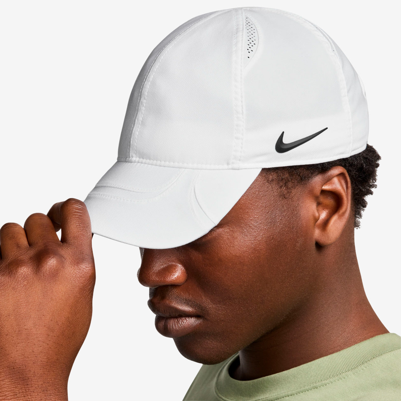 Nike Nocta S.S.C CS Cap White | Broken Chains Nike x Drake NOCTA