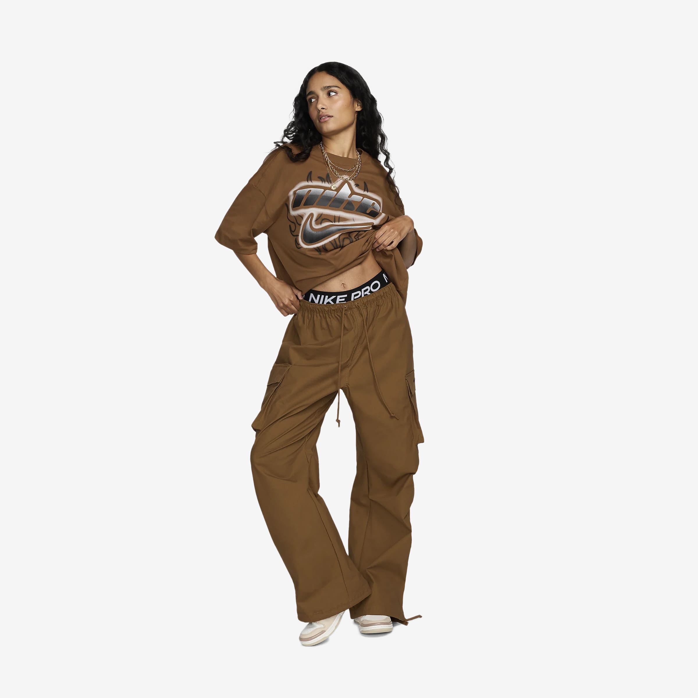 Women's Nike Mid-Rise Oversized Cargo Trousers