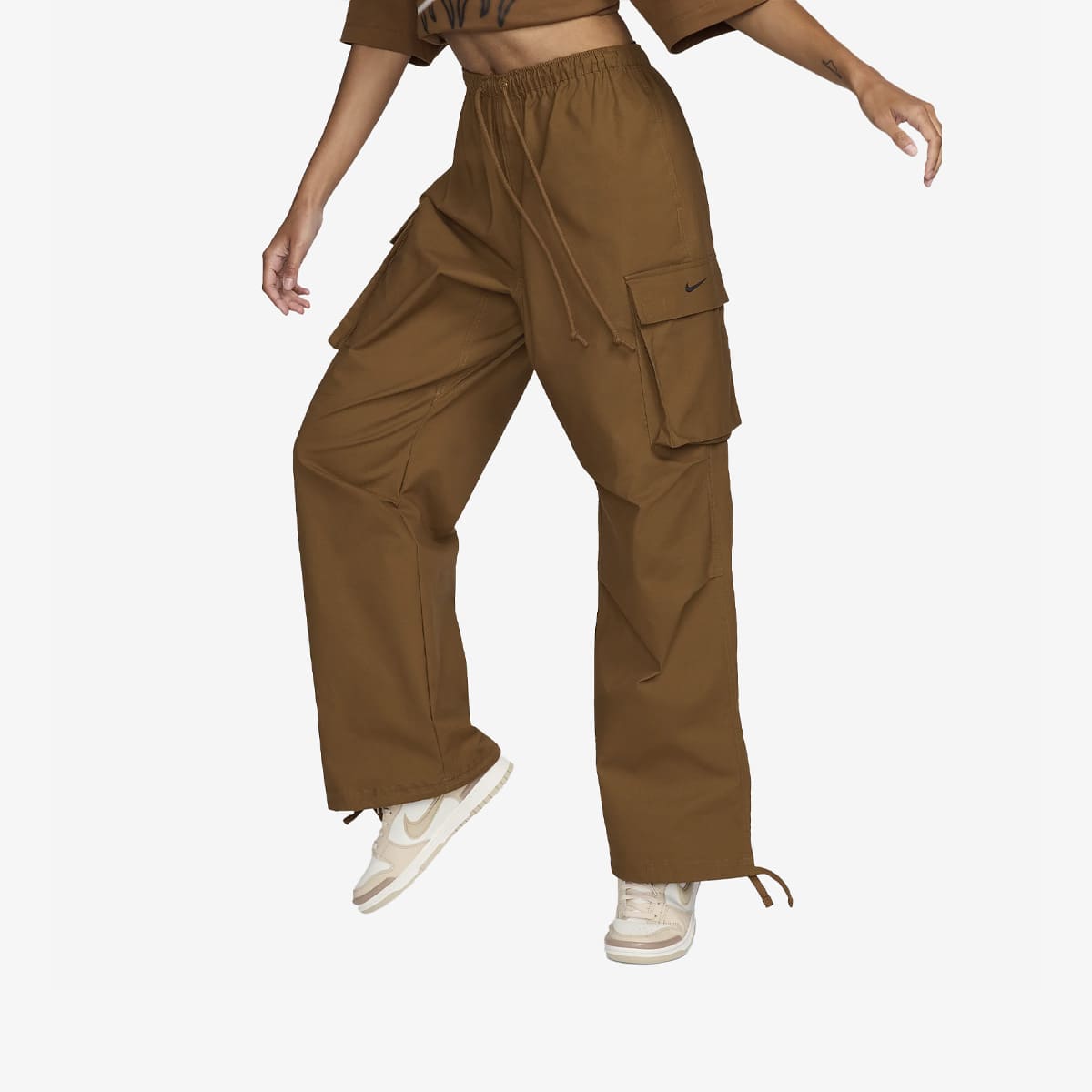 Women's Nike Mid-Rise Oversized Cargo Trousers