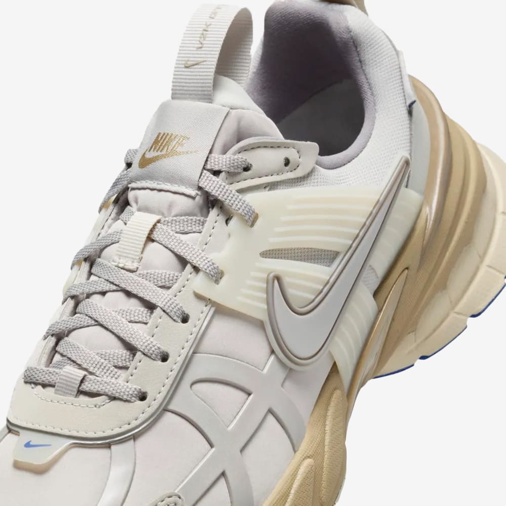 W Nike V2K Run Gore-Tex Light Bone | Broken Chains