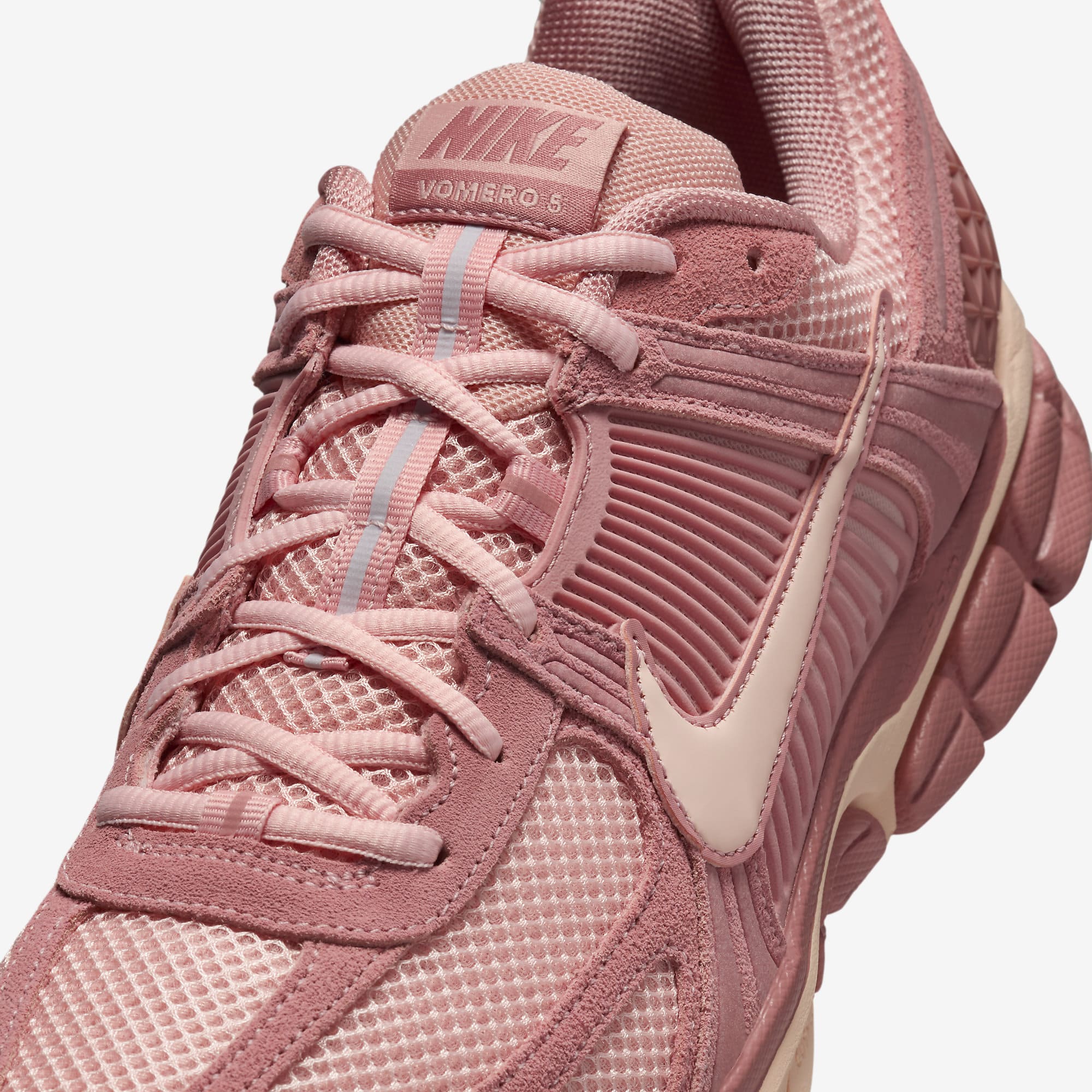 Nike Zoom Vomero 5 'Red Stardust'