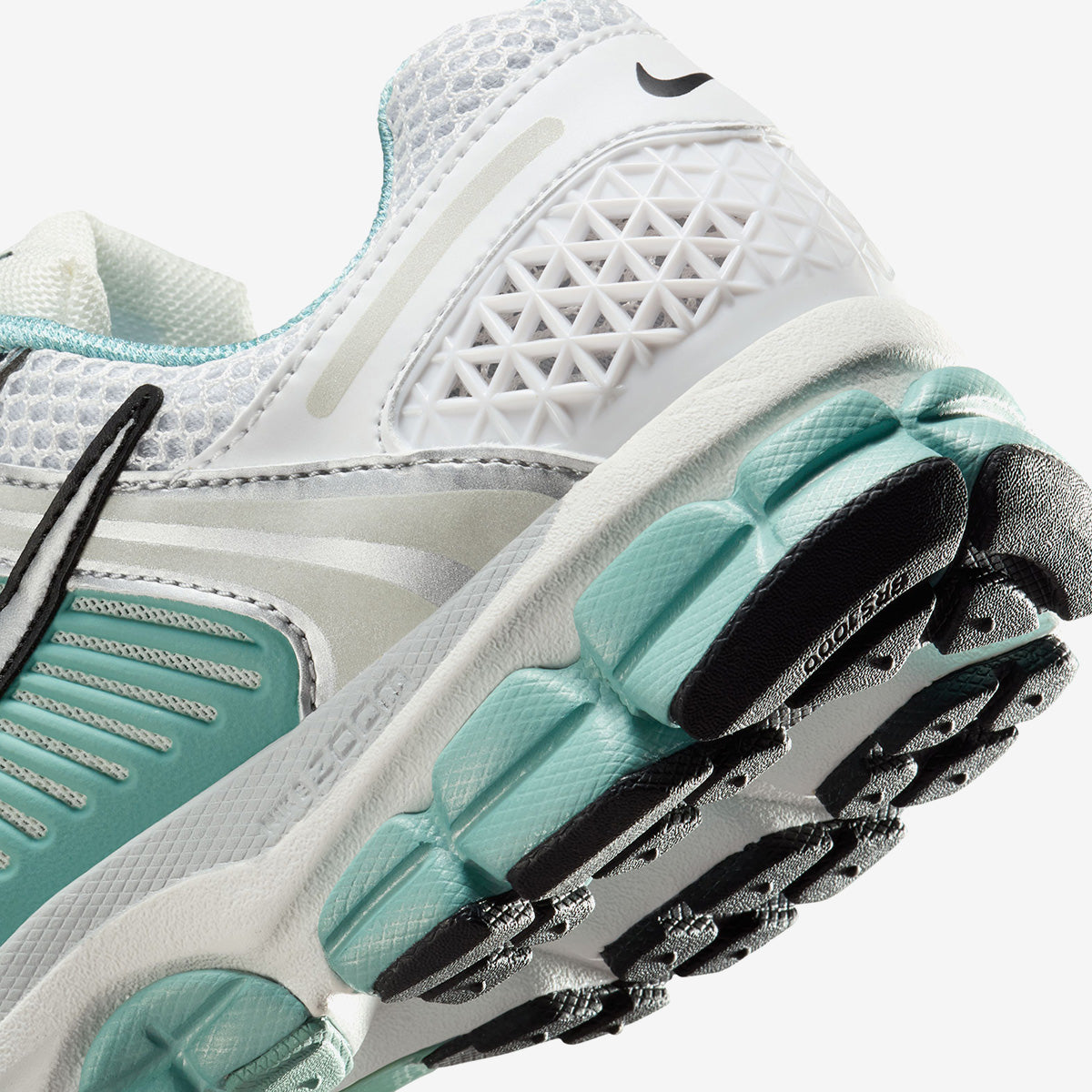 Women's Nike Zoom Vomero 5