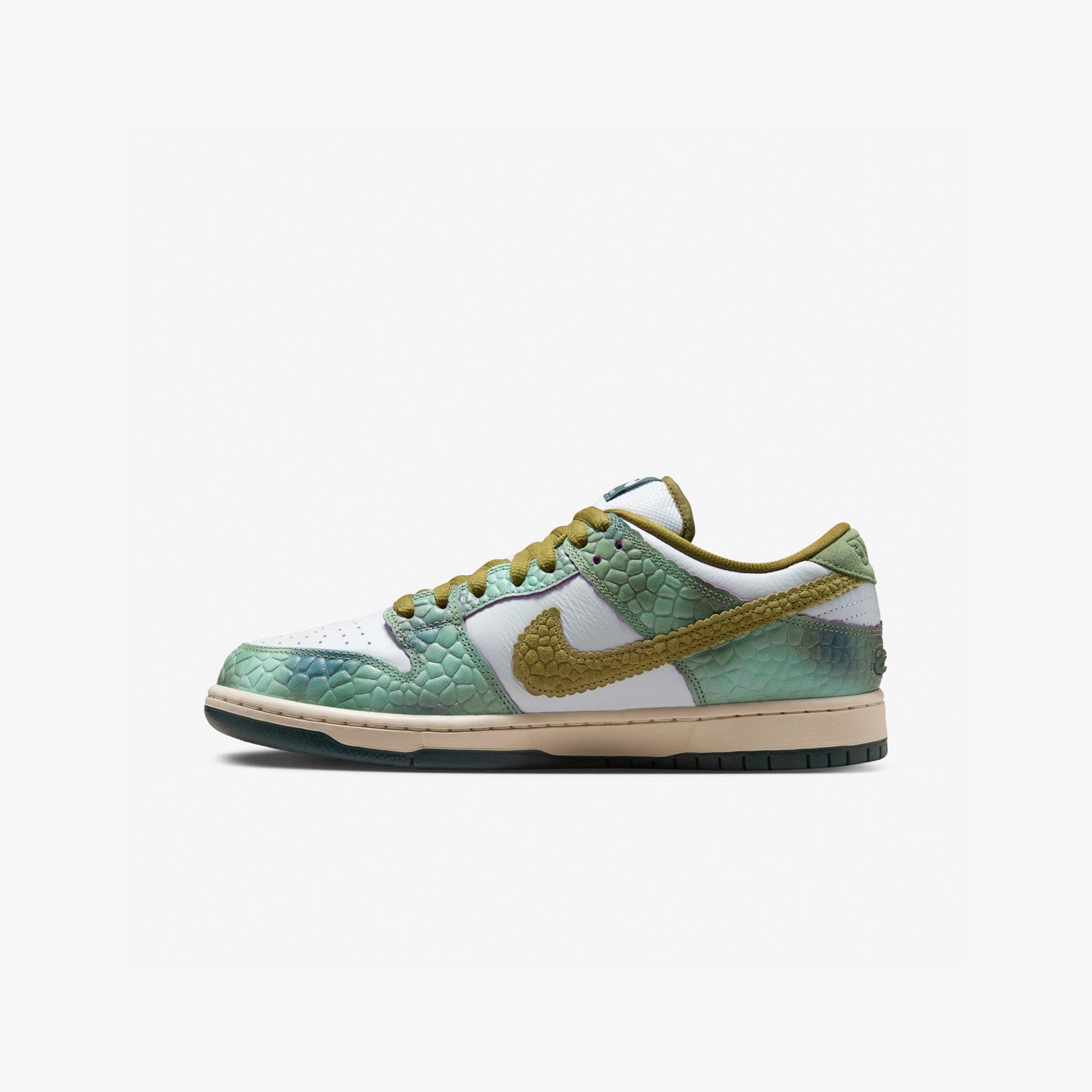 Nike Dunk Low SB 'Alexis Sablone Chameleon'