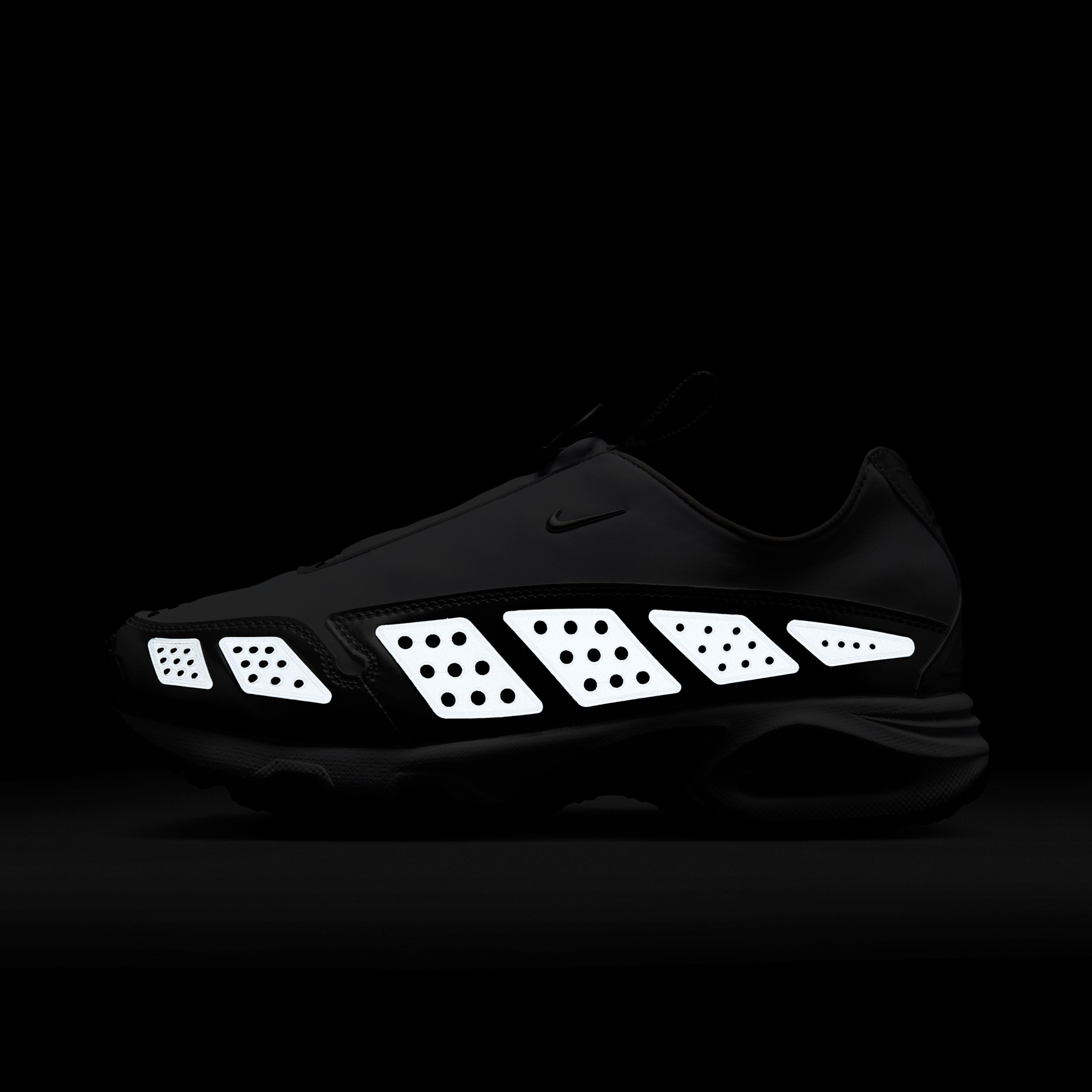 Women's Nike Air Max SNDR SE 'White Metallic'