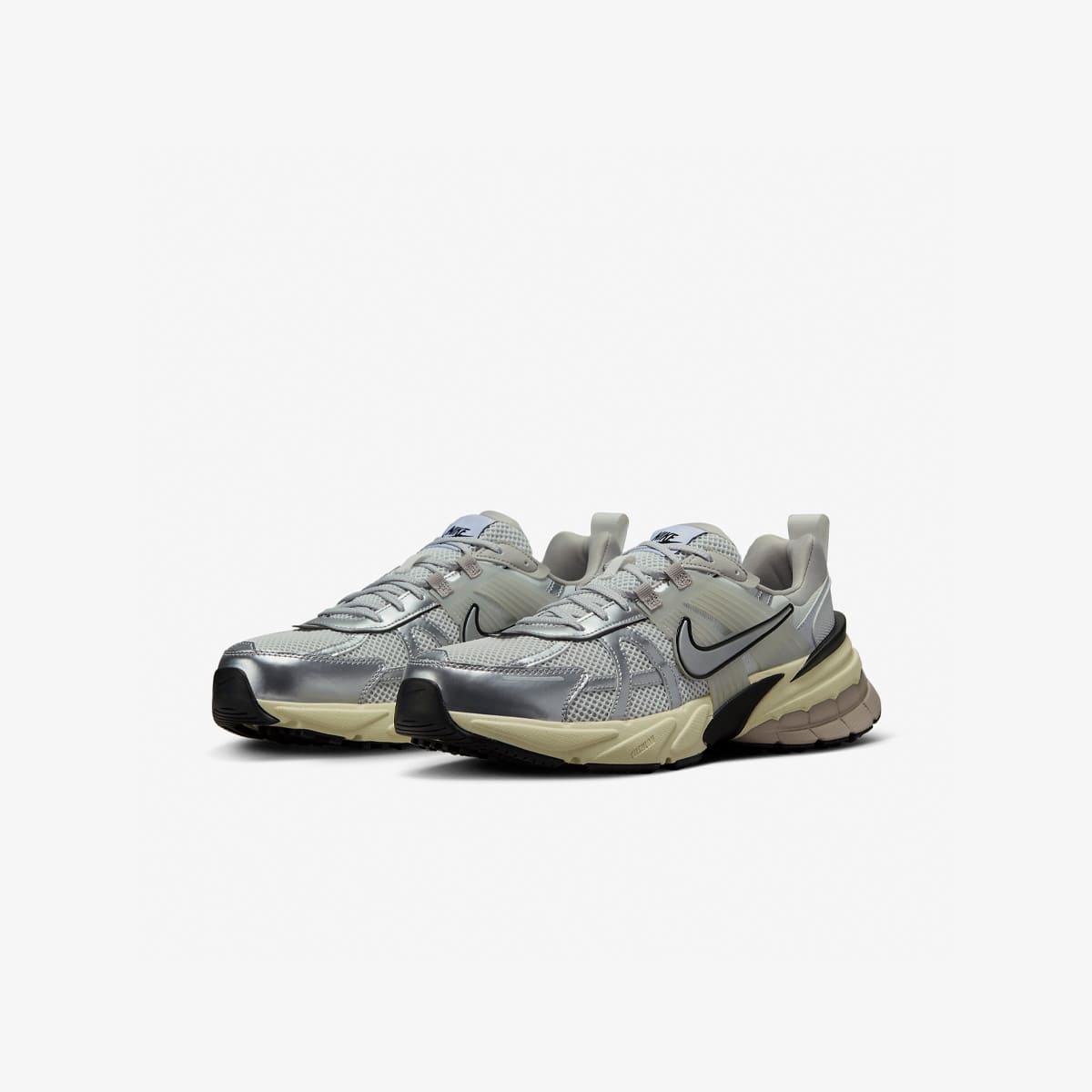 nike broken chains