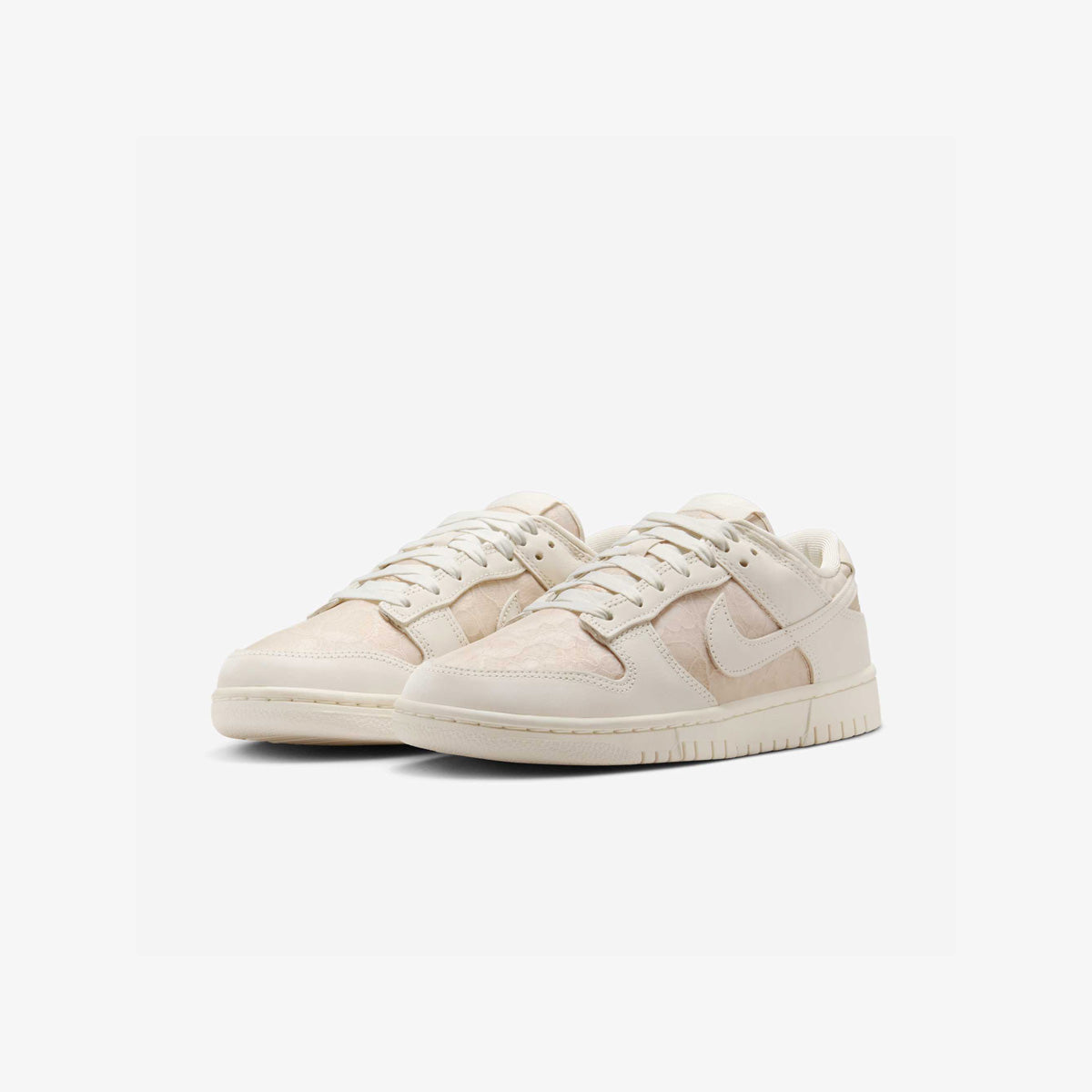 Women's Nike Dunk Low Lace 'Soft Pearl'