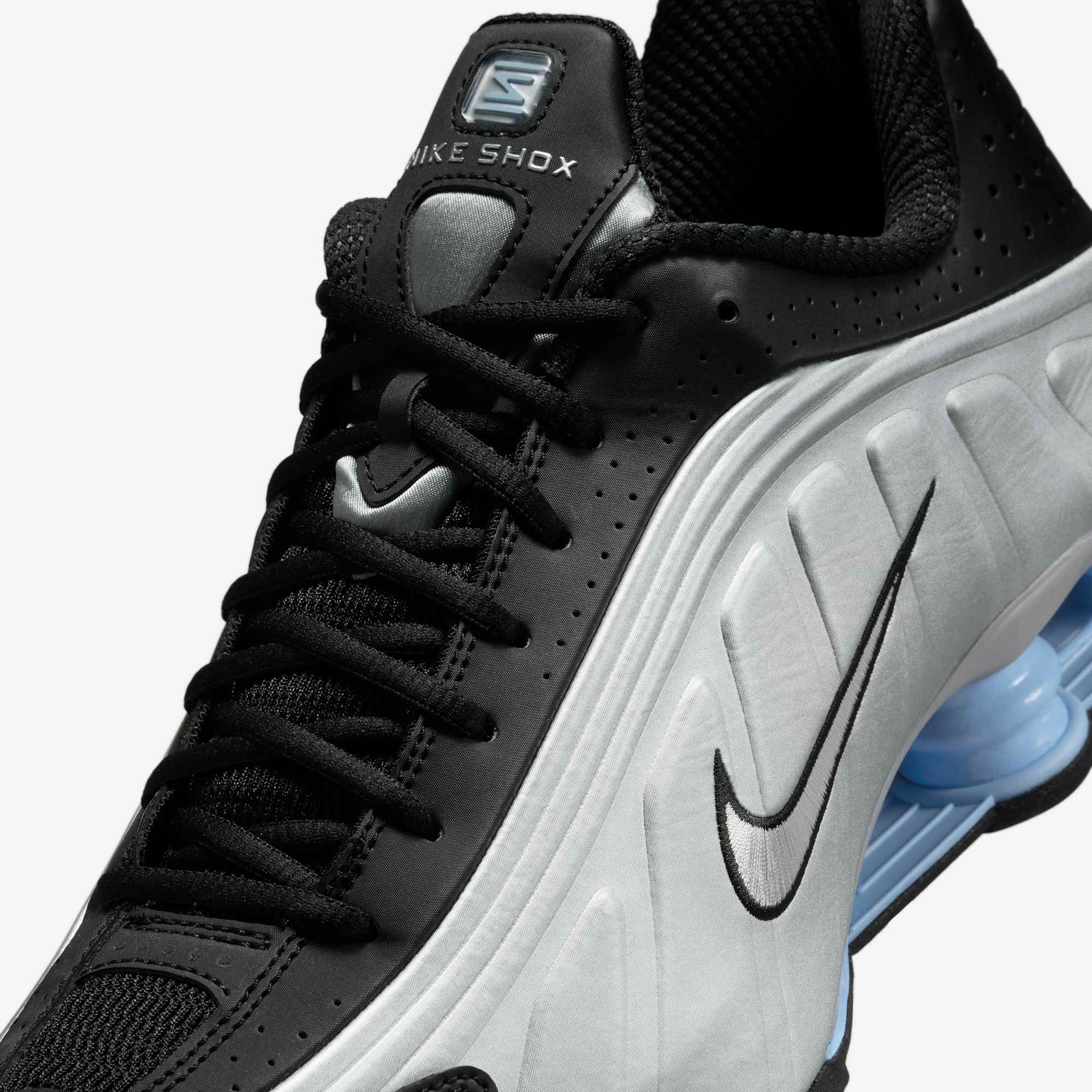Nike Shox R4 Metallic Silver | Broken Chains