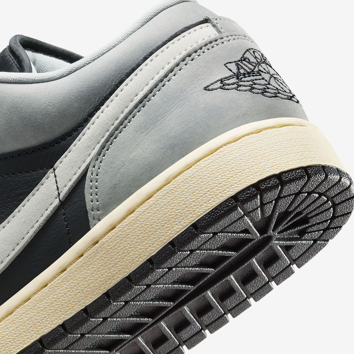 Jordan 1 Low SE 'Light Smoke Grey Off Noir'