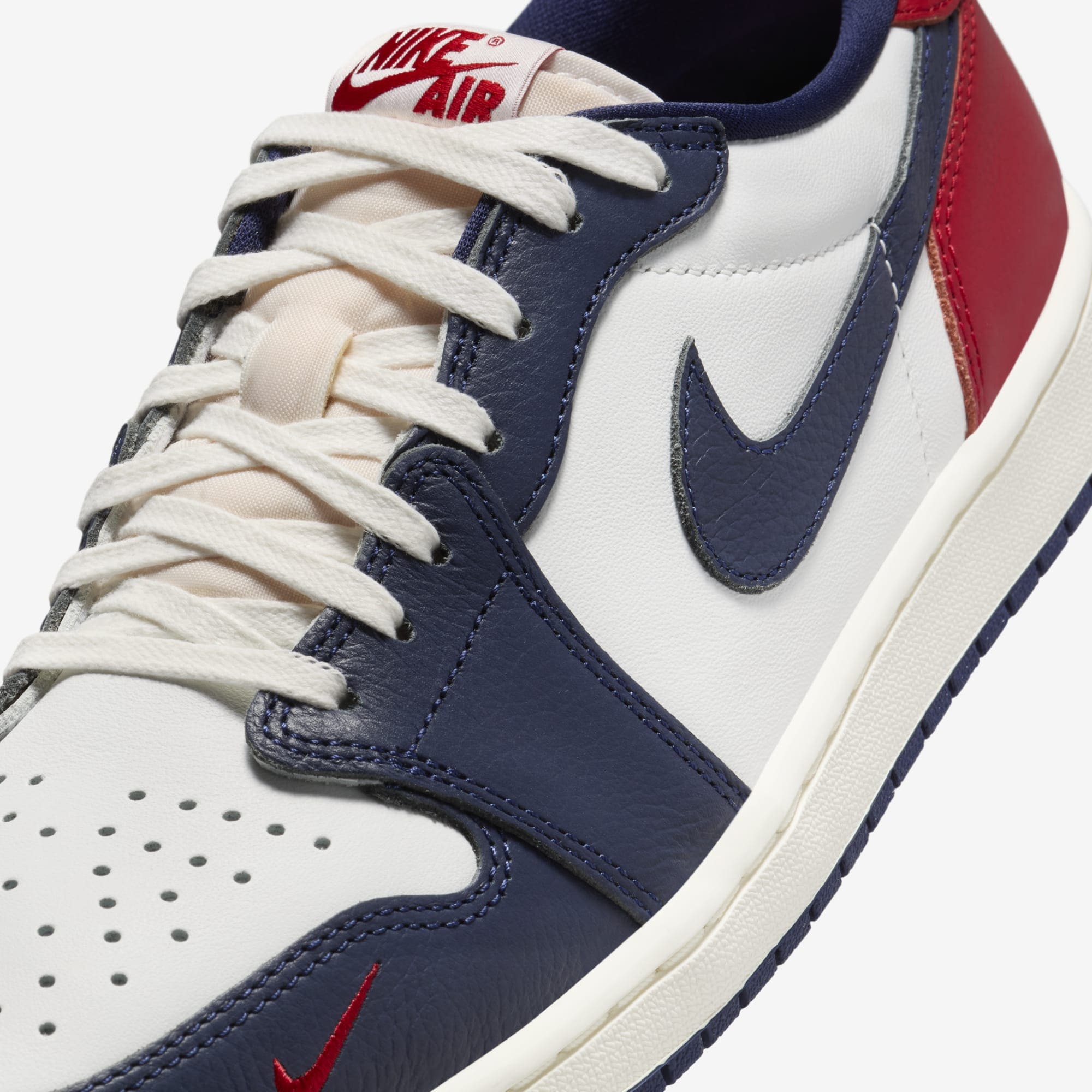 Air Jordan 1 Retro Low 'Howard University'