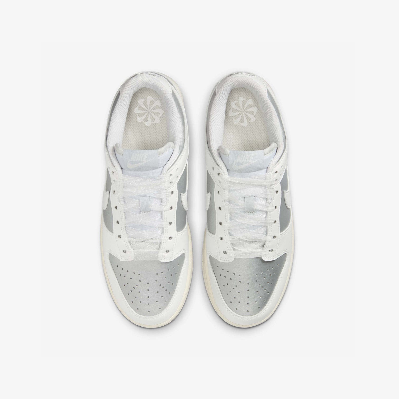 Women's Nike Dunk Low Next Nature 'Metallic Platinum'