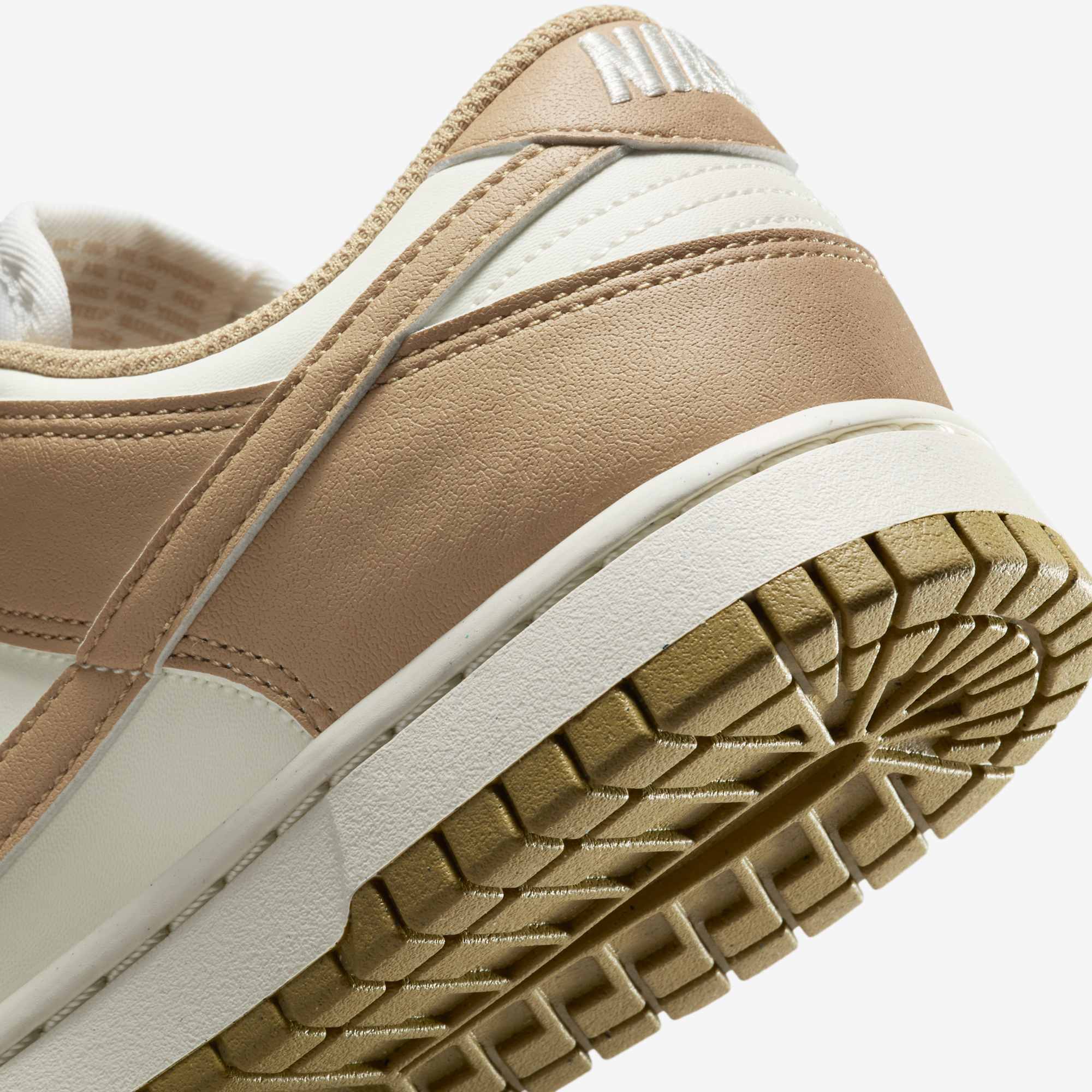 Women's Nike Dunk Low 'Parachute Beige'