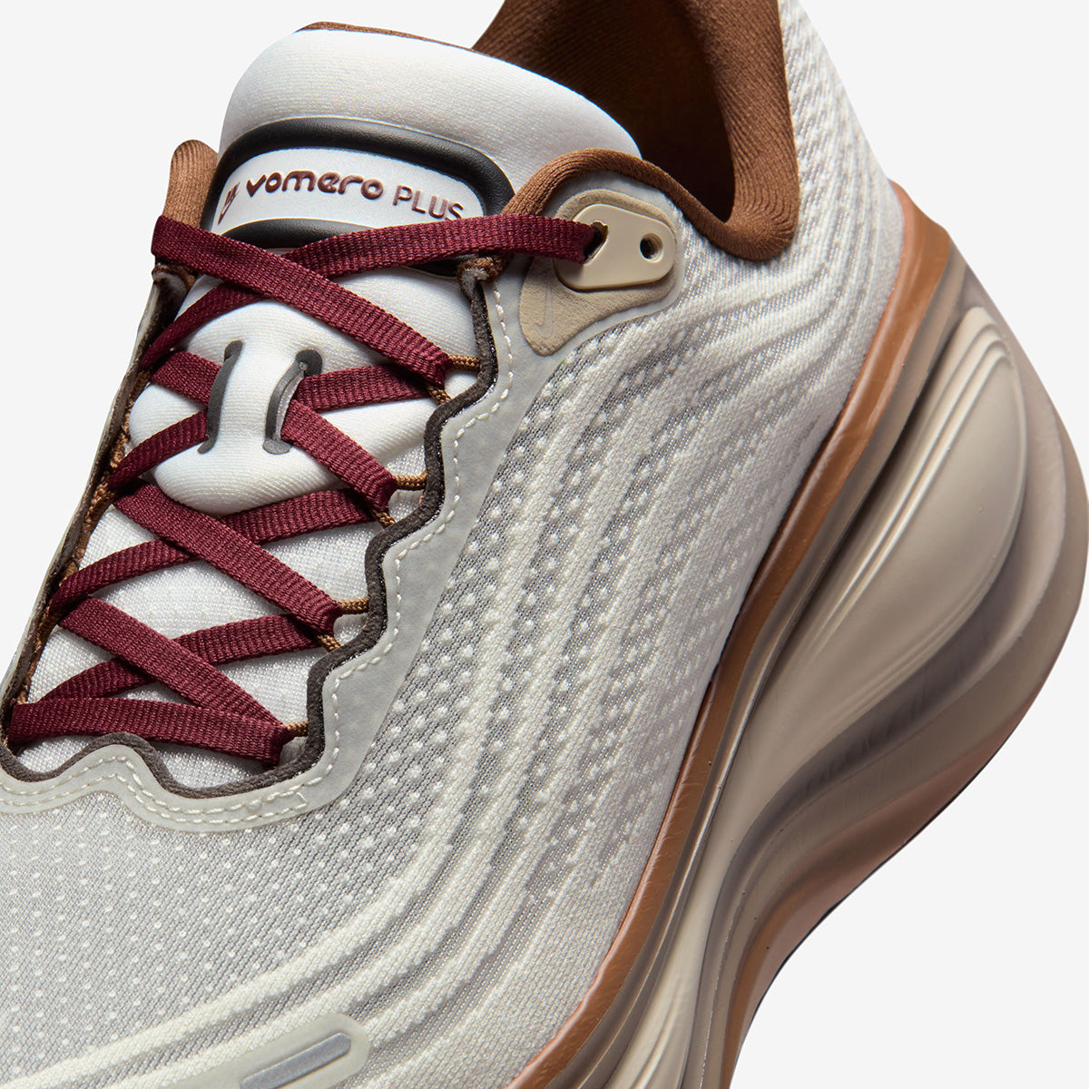 Nike Vomero Plus QS 'Sail Pecan Brown'