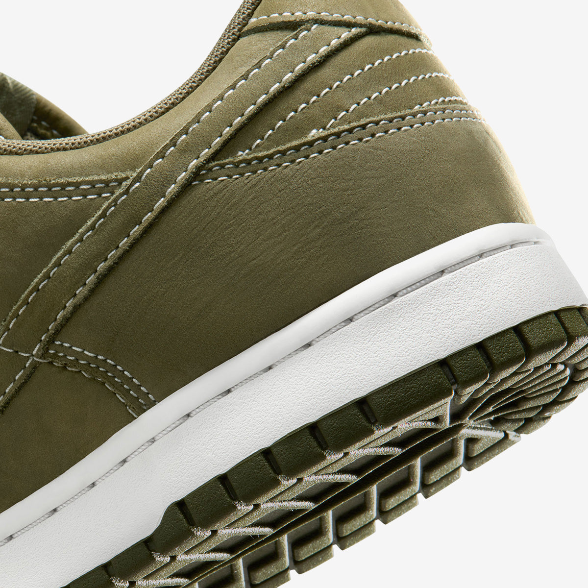 Nike Dunk Low OG 'Medium Olive'