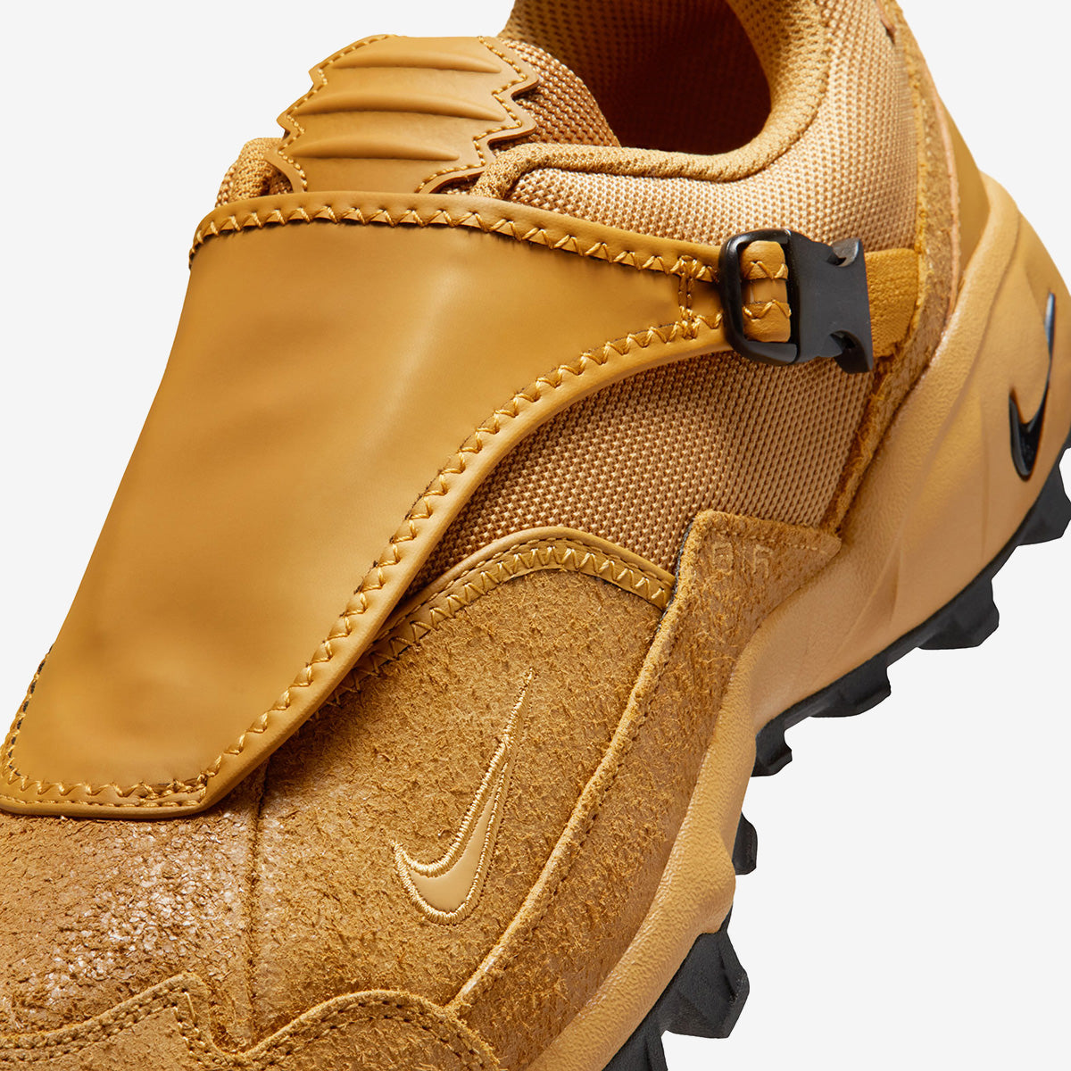 Nike ACG Phassad 'Wheat and Black'