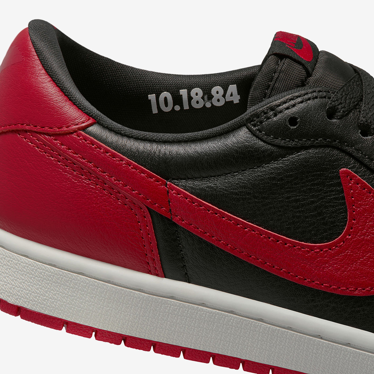 Air Jordan 1 Retro Low OG 'Banned'