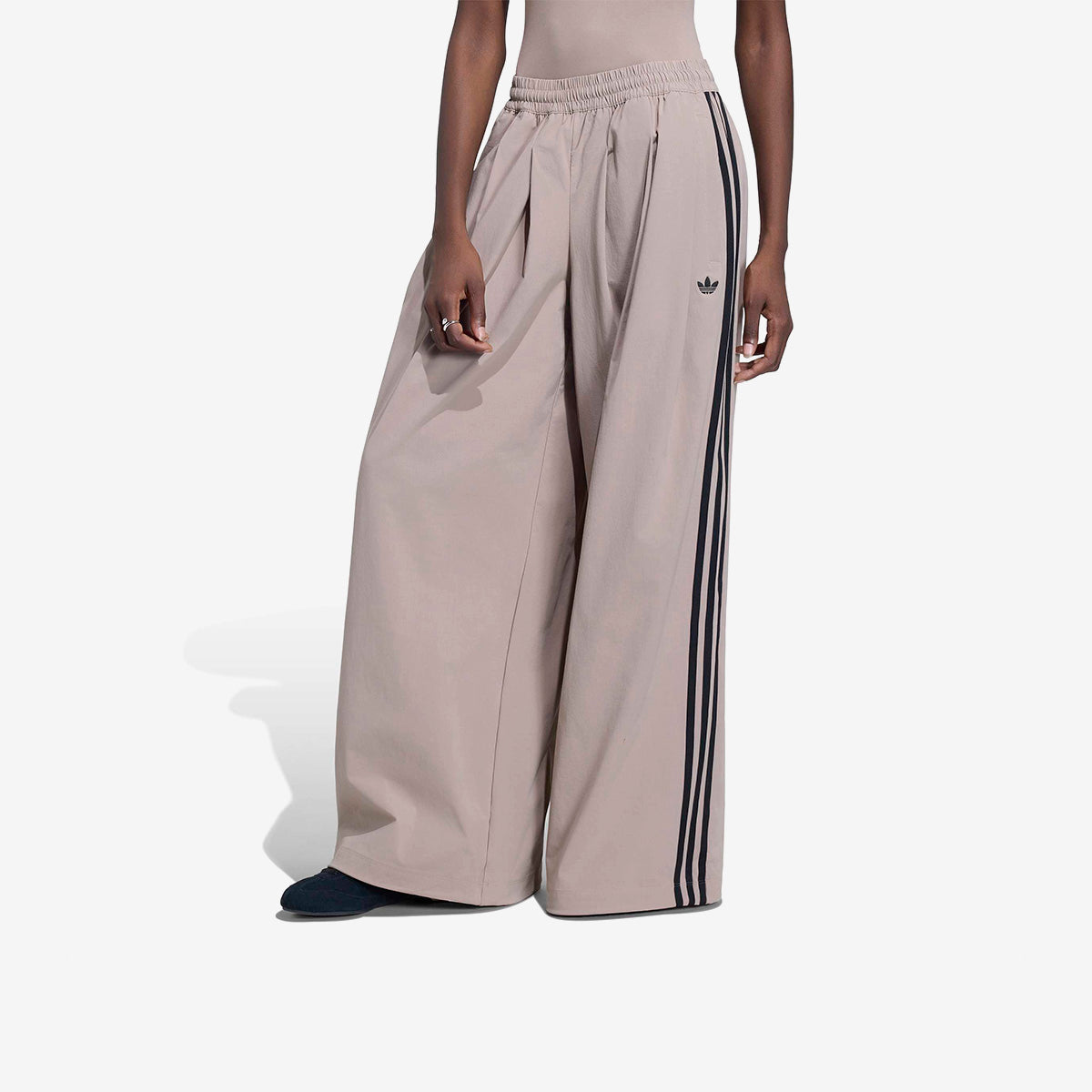 Women's Adidas Adilenium 5.0 OG With Pleats Track Pants 'Chalky Brown'