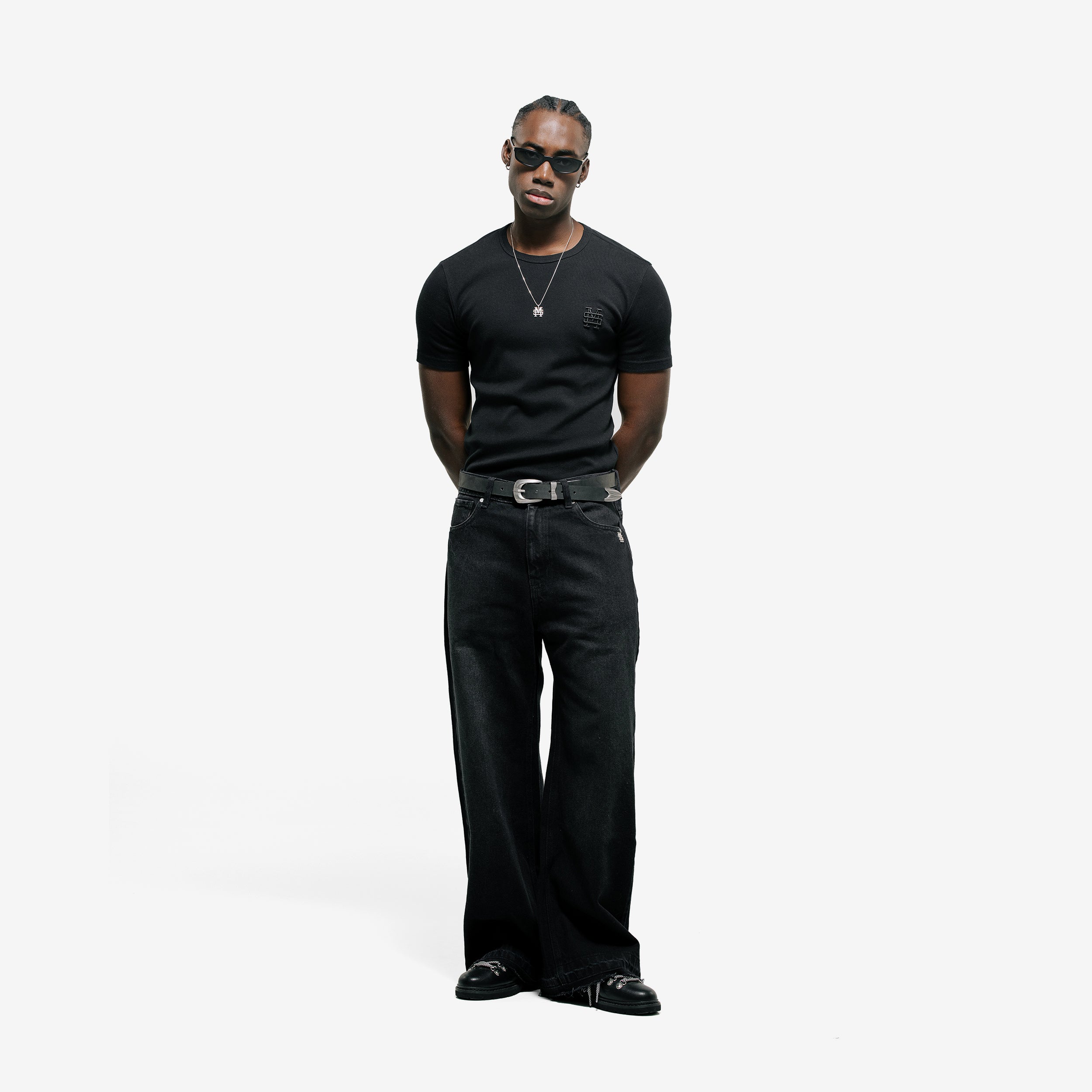 Monoic Camiseta Muscle Fit 'Negro Oscuro'