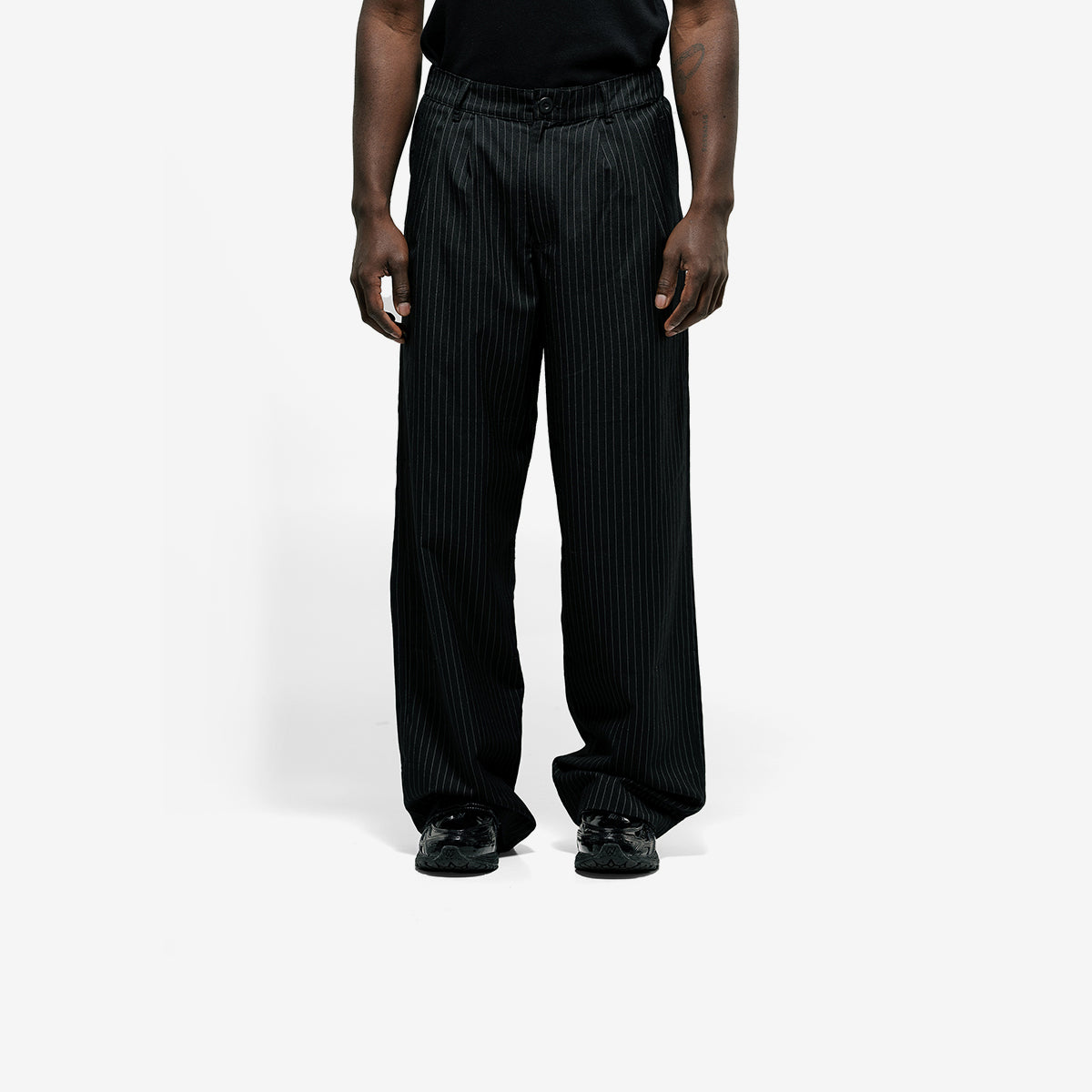 Monoic Trouser a rayas ‘Negro Oscuro'