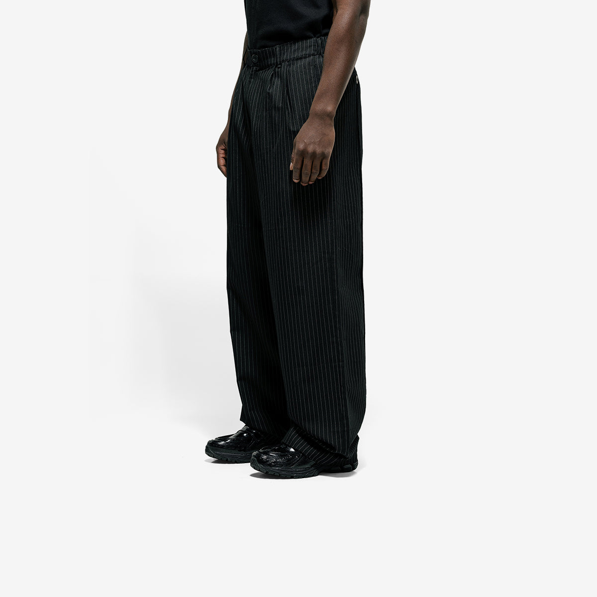 Monoic Trouser a rayas ‘Negro Oscuro'