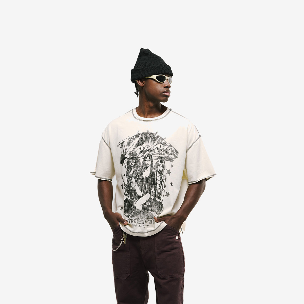 Monoic Camiseta Boxy Fit We're Fucking Artists – Off White