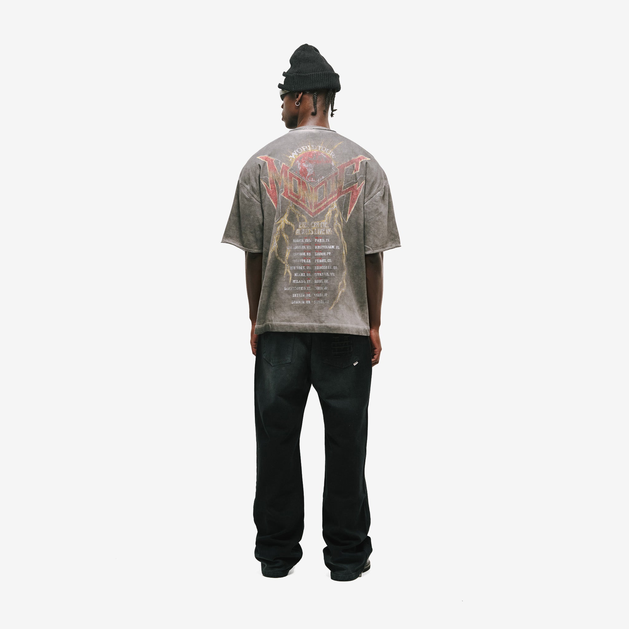 Monoic Camiseta Boxy Fit World Tour - Gris Desgastado (Exclusiva)