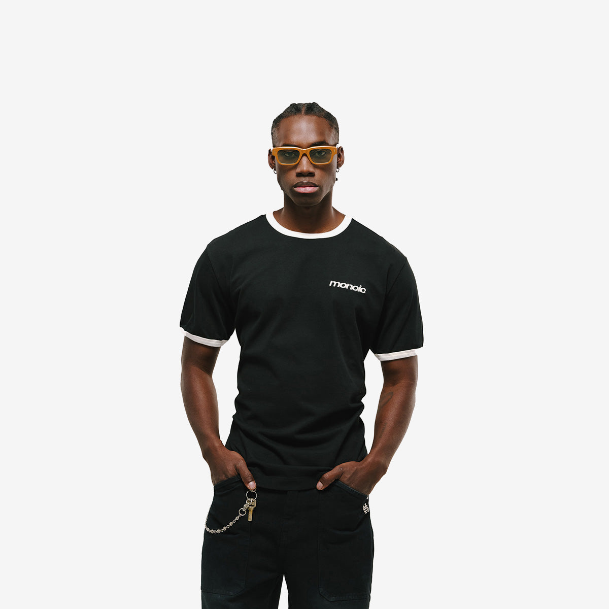 Monoic Camiseta Ringer Tee – Negro y Off White