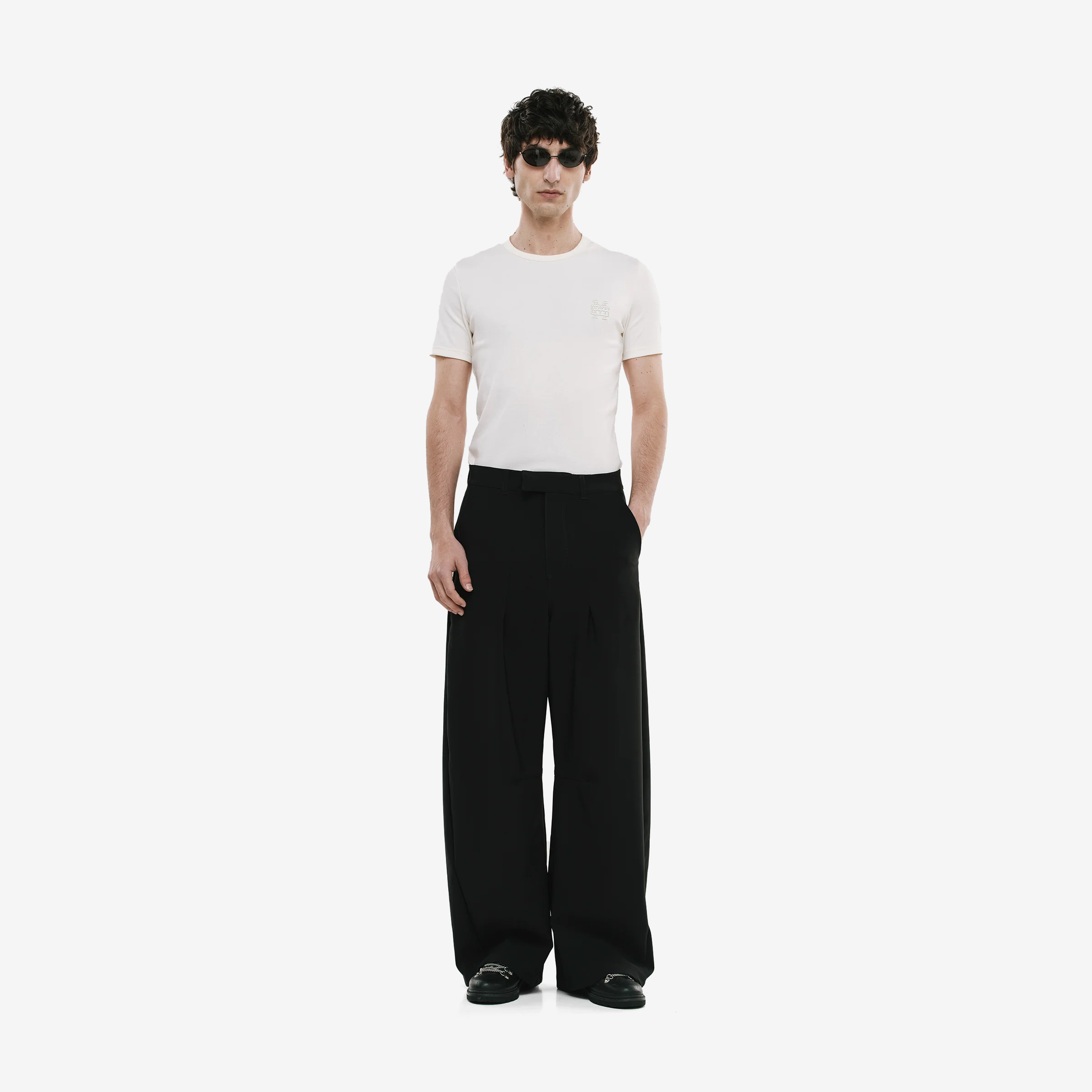 Monoic Barrel Fit Trousers - Negro