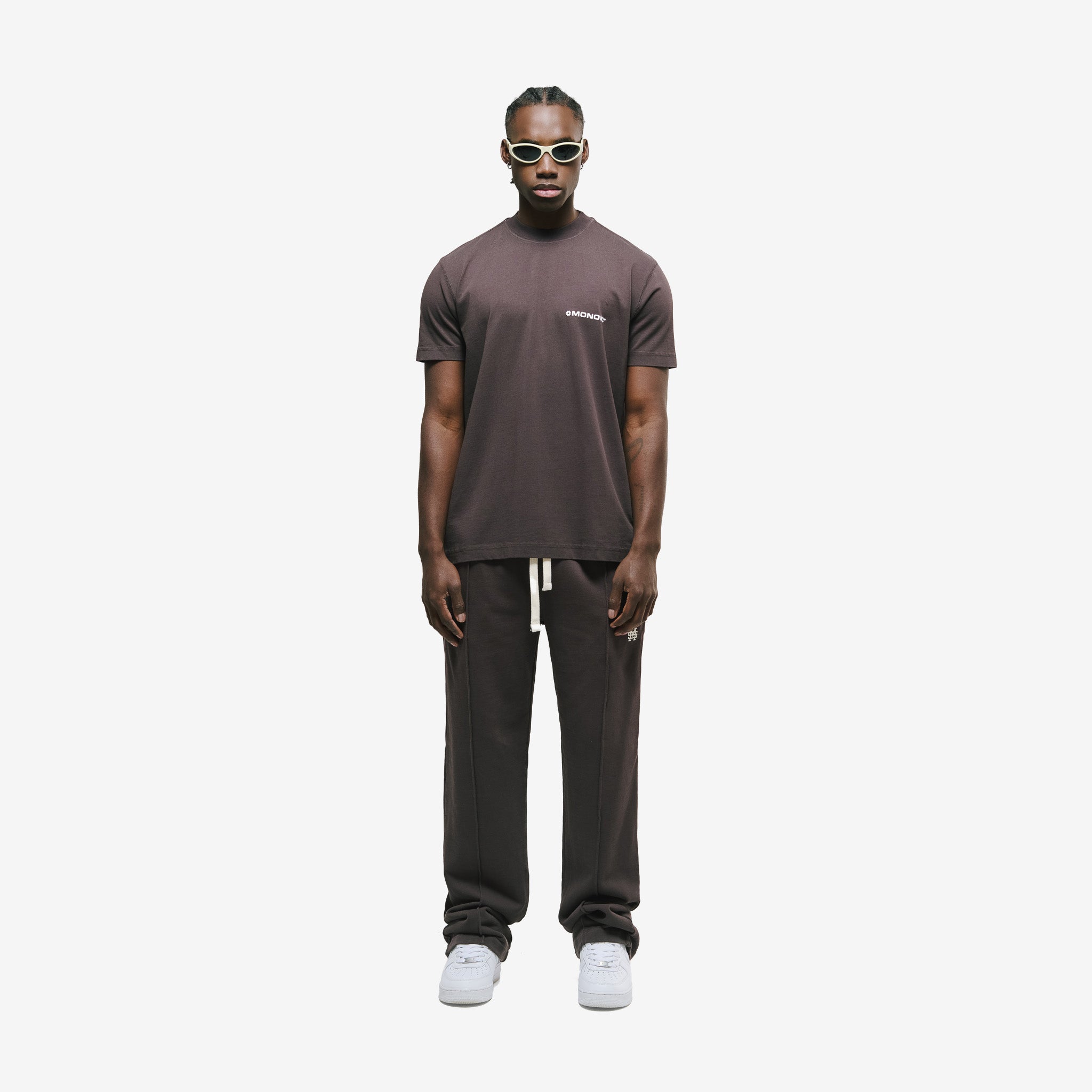 Monoic Camiseta Regular Fit Básica V4 - Café Chocolate