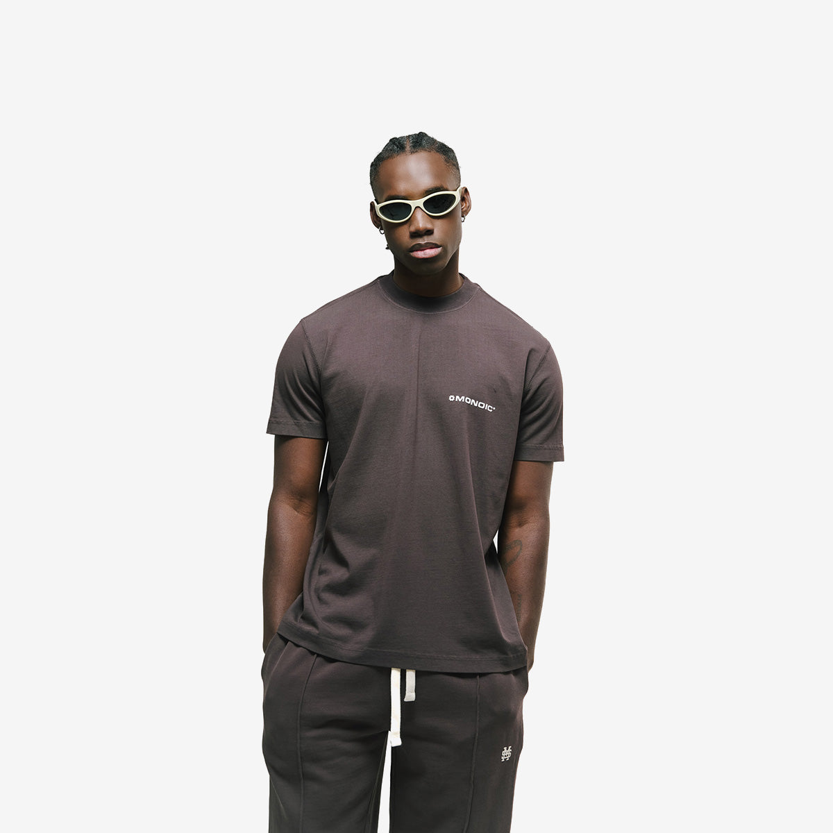 Monoic Camiseta Regular Fit Básica V4 - Café Chocolate