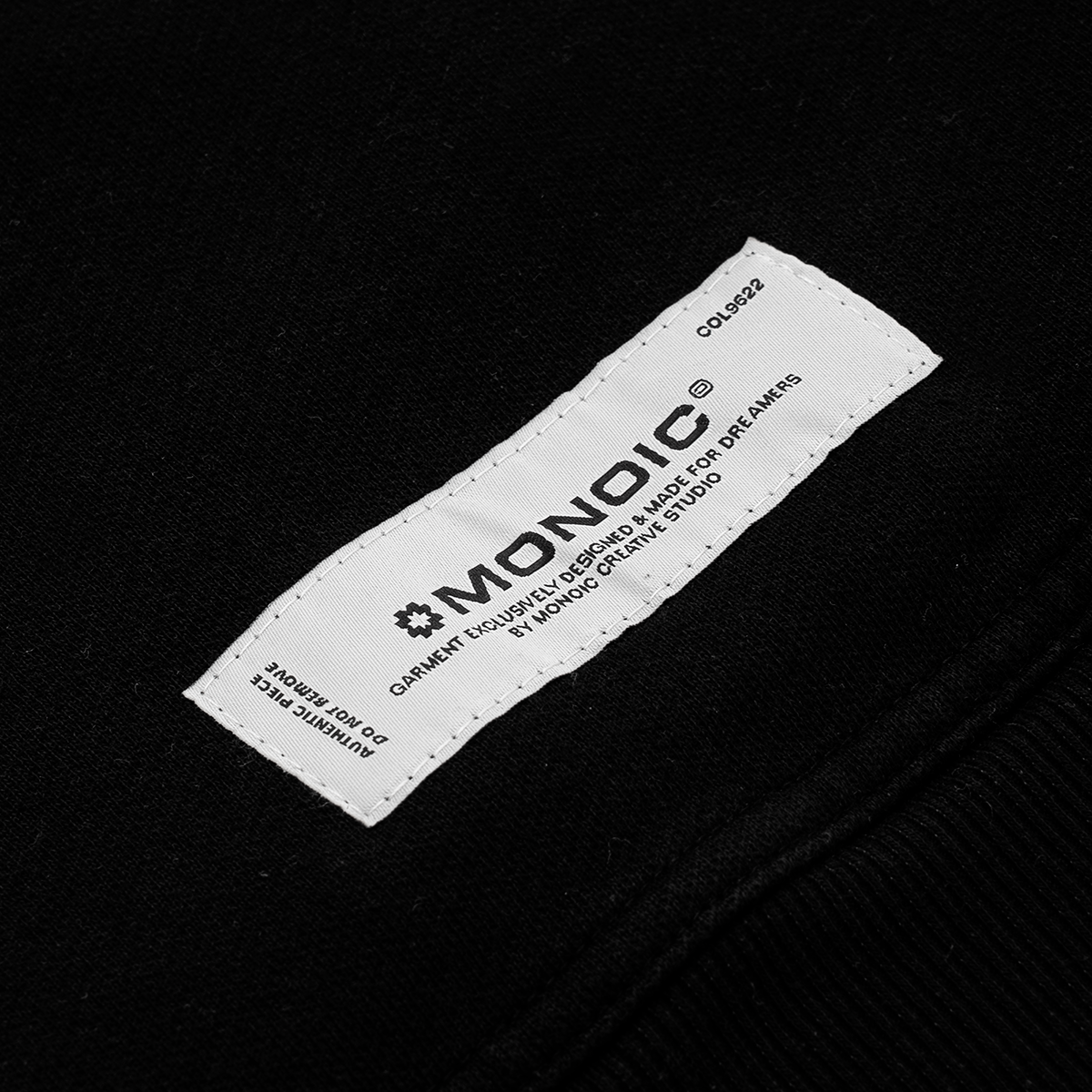 Monoic Crewneck V3- Negro Oscuro